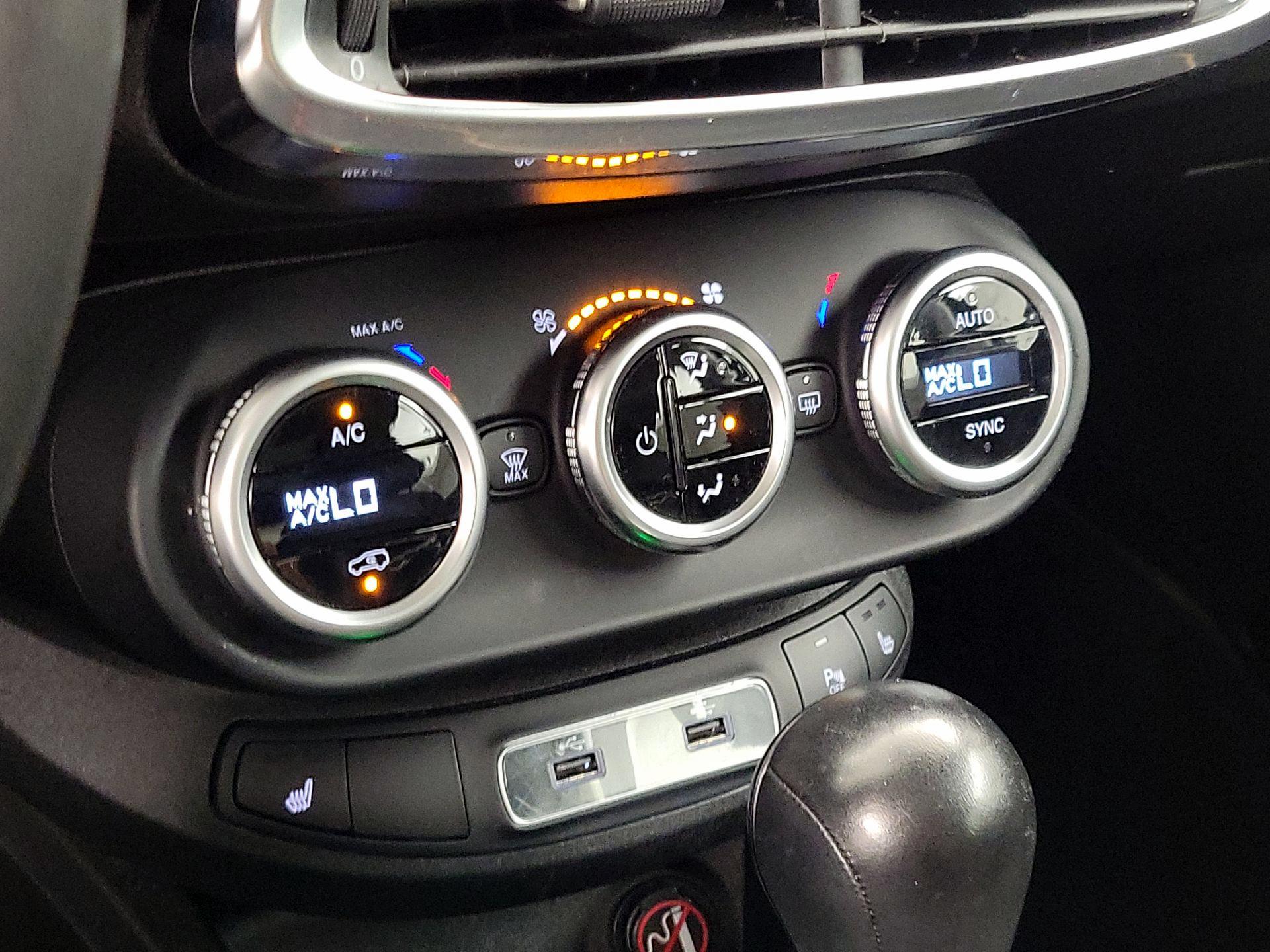 Thumbnail: 2021 Fiat 500X - 17