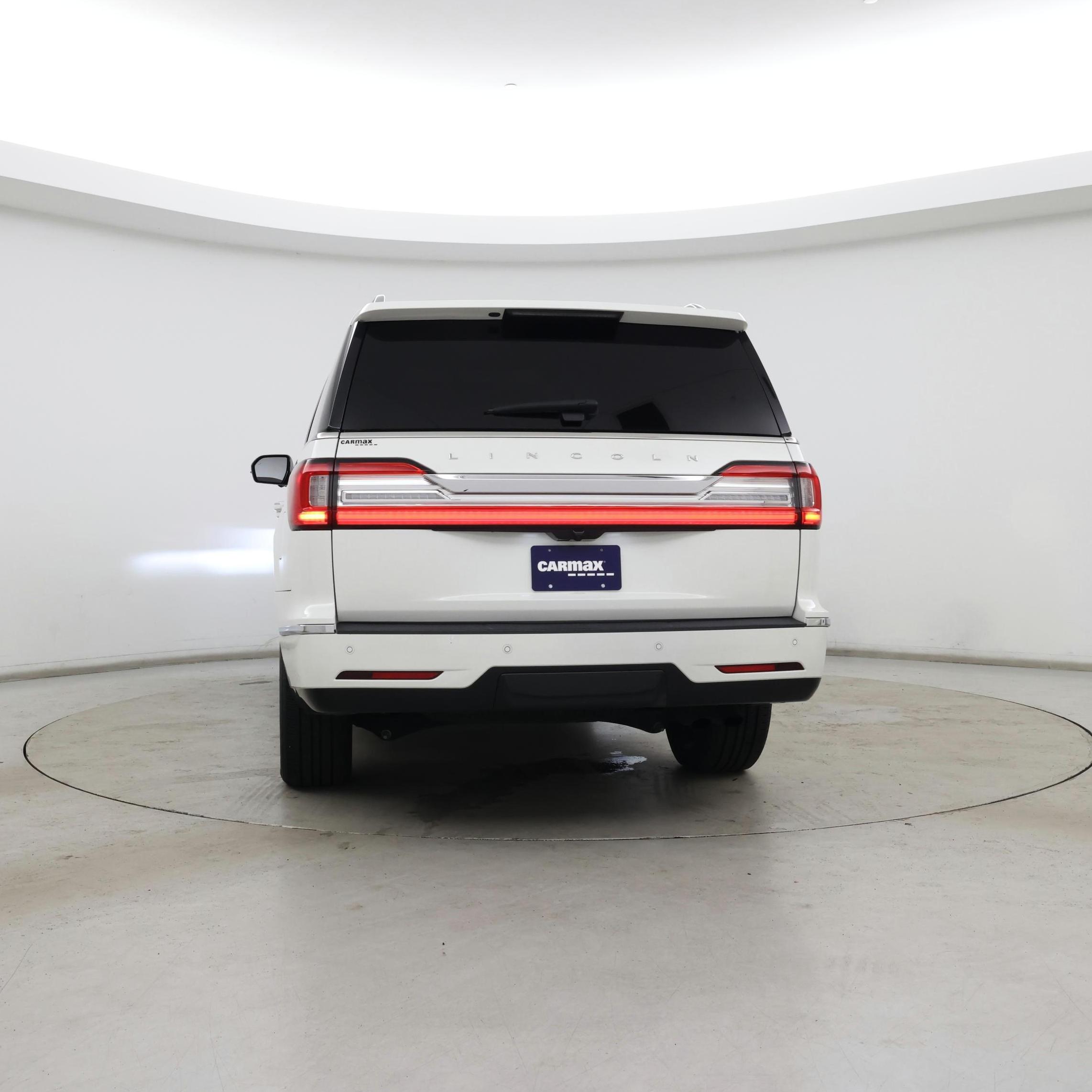Thumbnail: 2021 Lincoln Navigator L - 6
