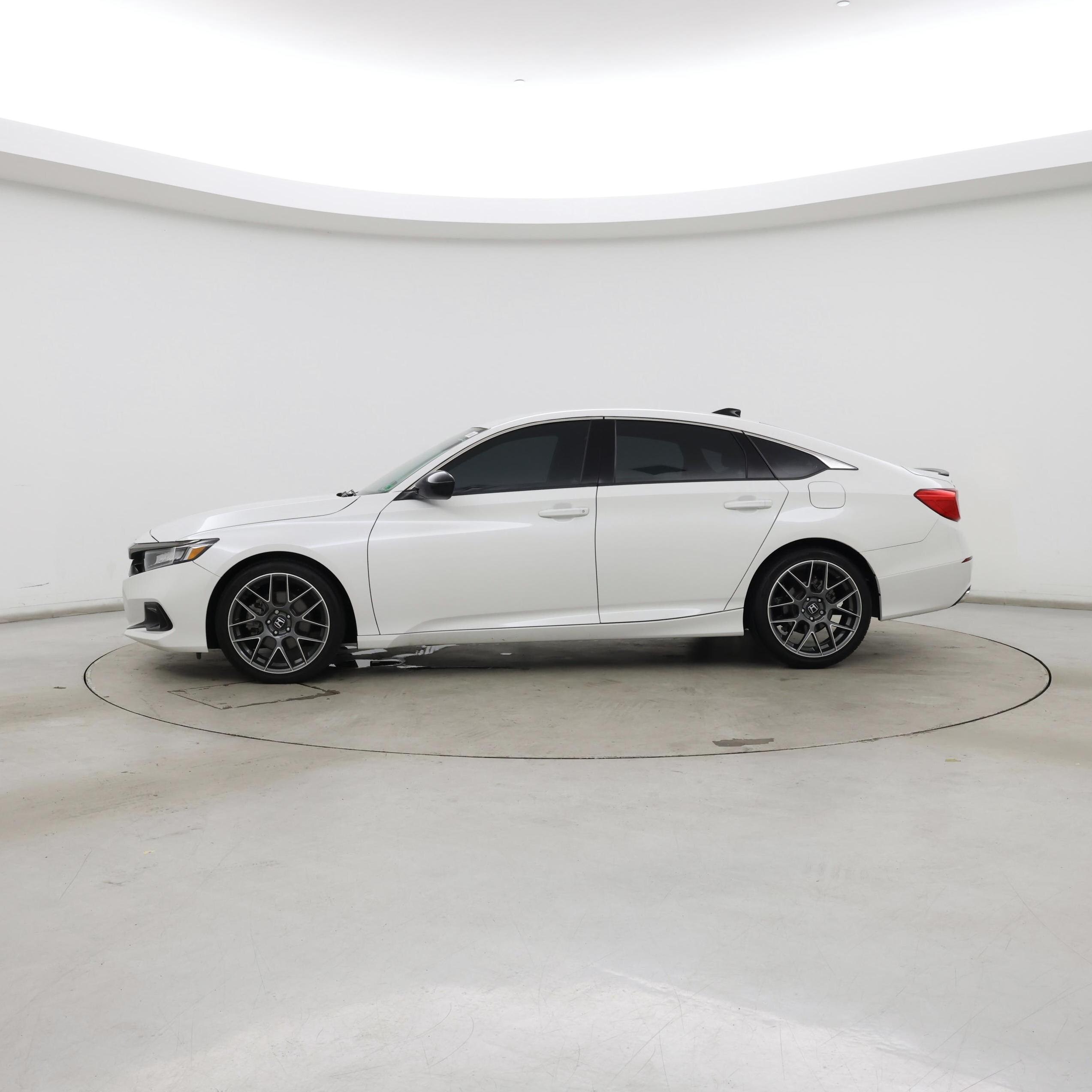 Thumbnail: 2022 Honda Accord - 3