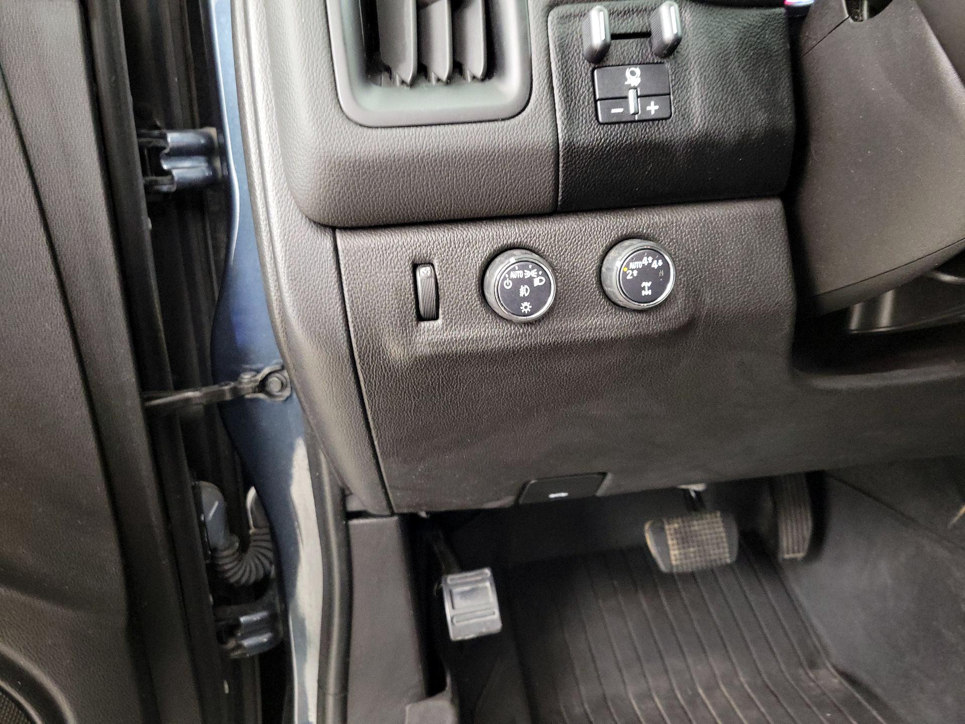 Thumbnail: 2019 Chevrolet Colorado - 13
