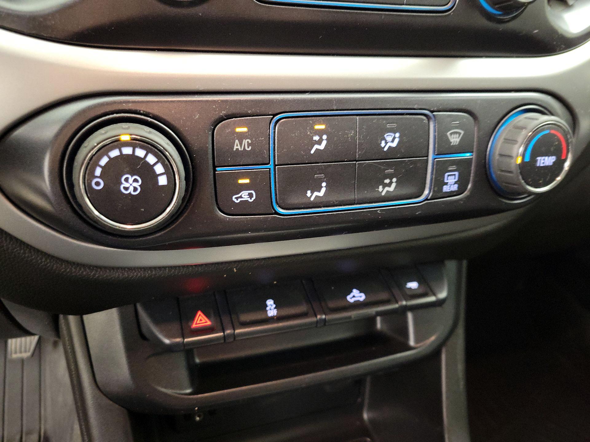 Thumbnail: 2019 Chevrolet Colorado - 16