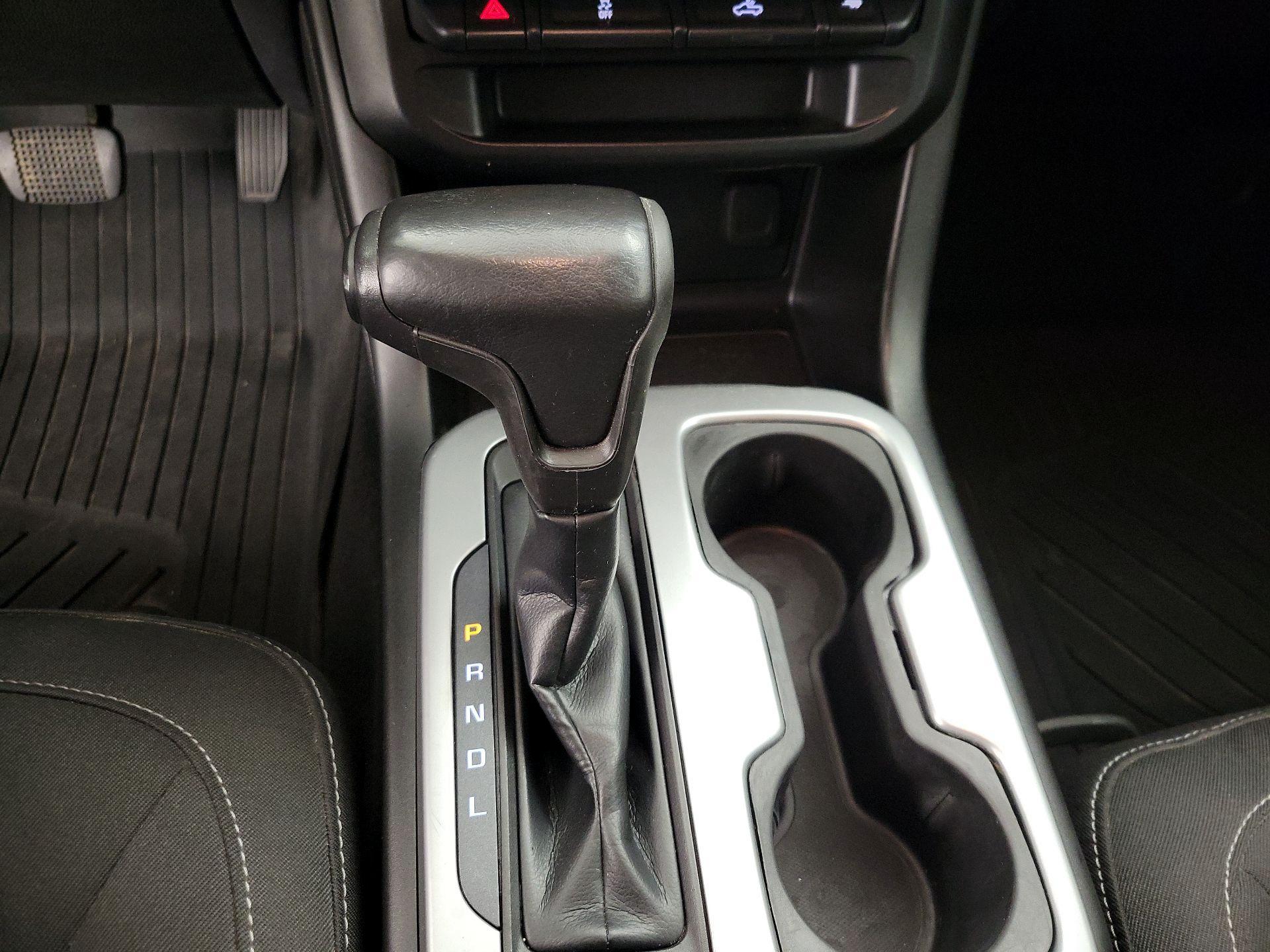 Thumbnail: 2019 Chevrolet Colorado - 17