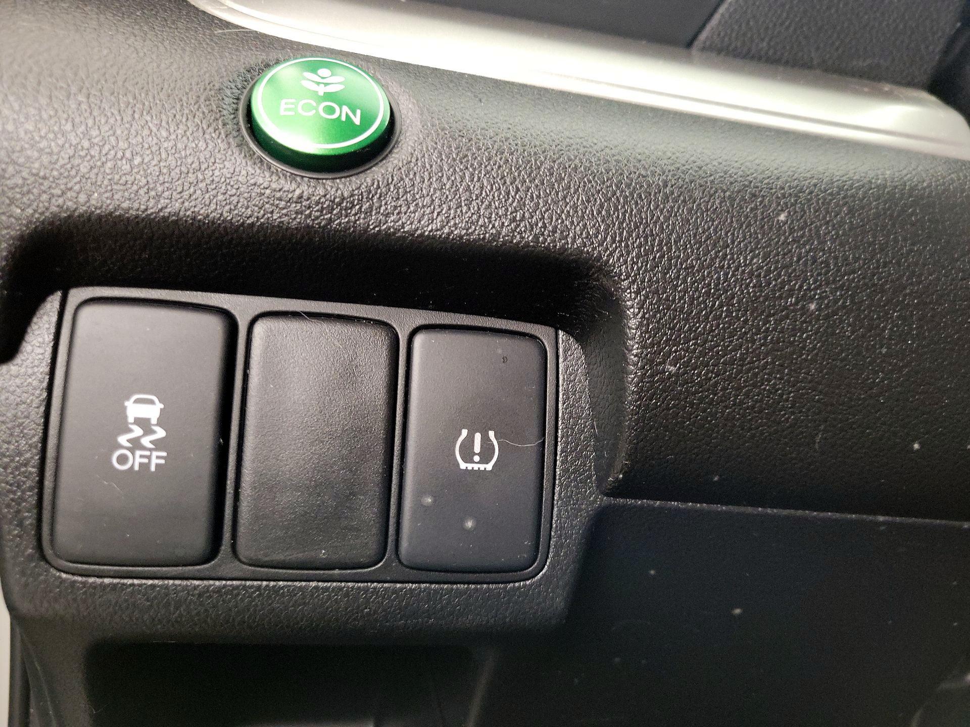 Thumbnail: 2016 Honda CR-V - 13