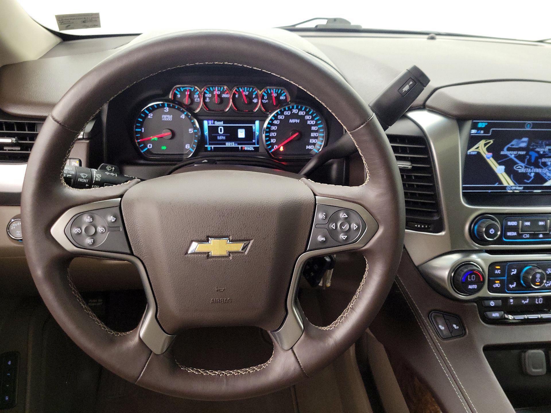 Thumbnail: 2019 Chevrolet Suburban - 10