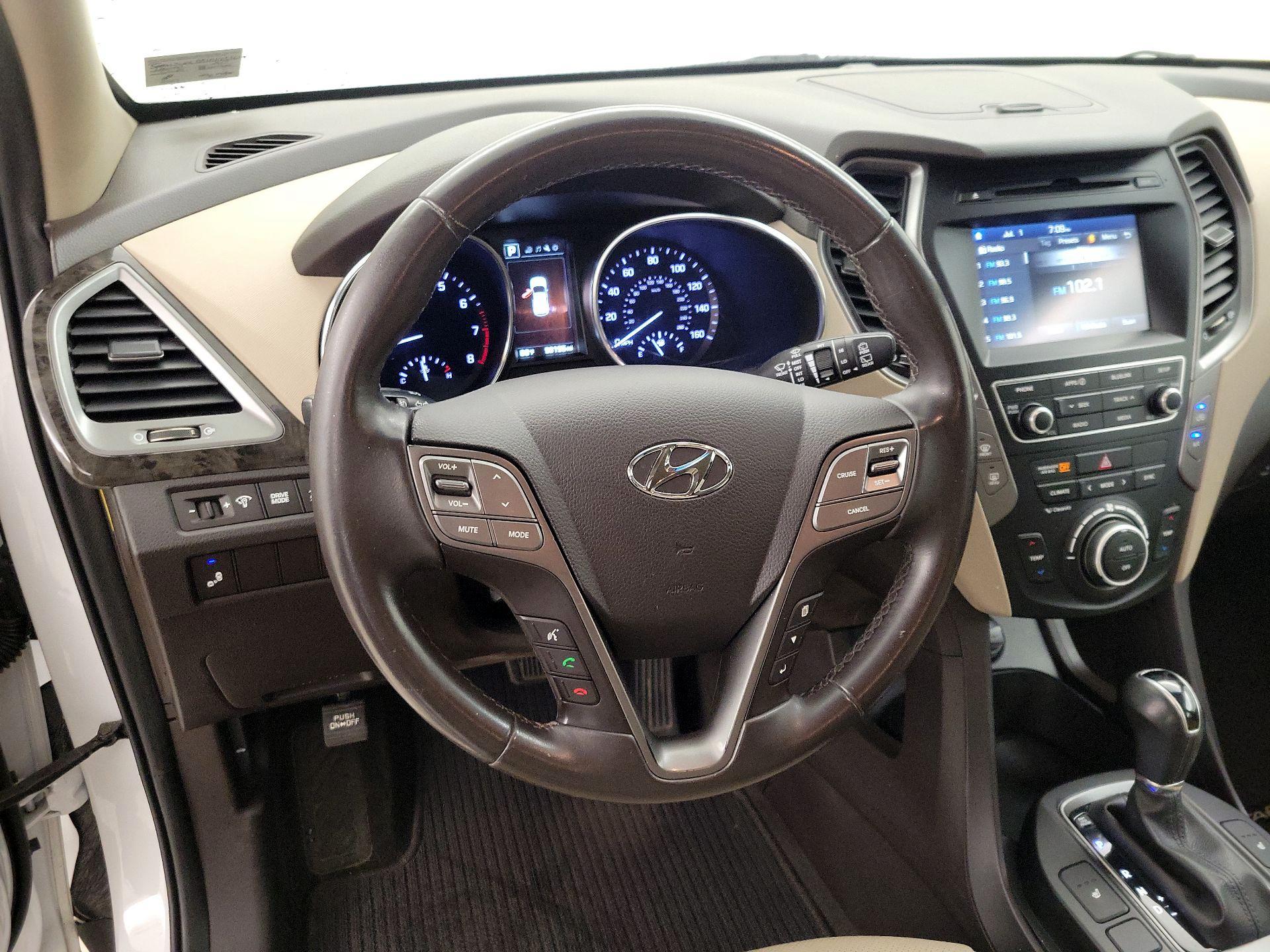 Thumbnail: 2017 Hyundai Santa Fe - 10