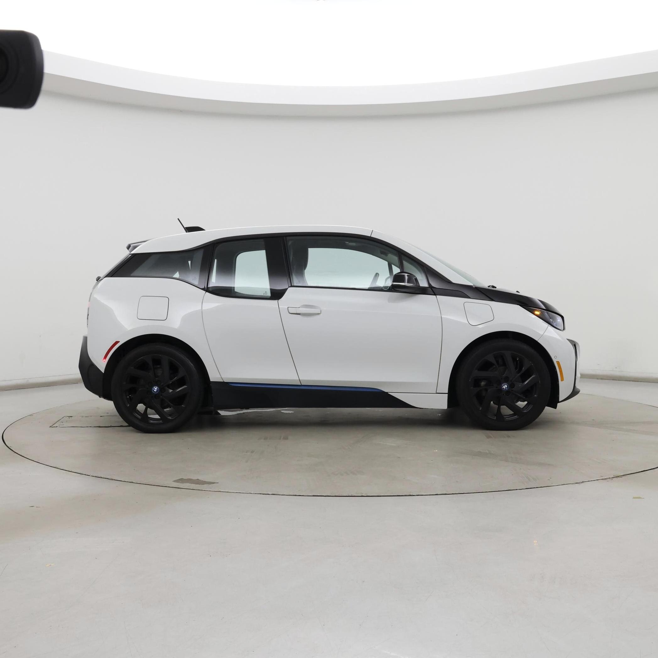 Thumbnail: 2017 BMW i3 - 7