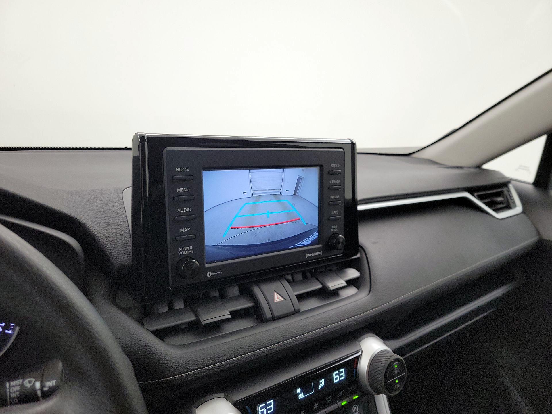 Thumbnail: 2020 Toyota RAV4 - 14