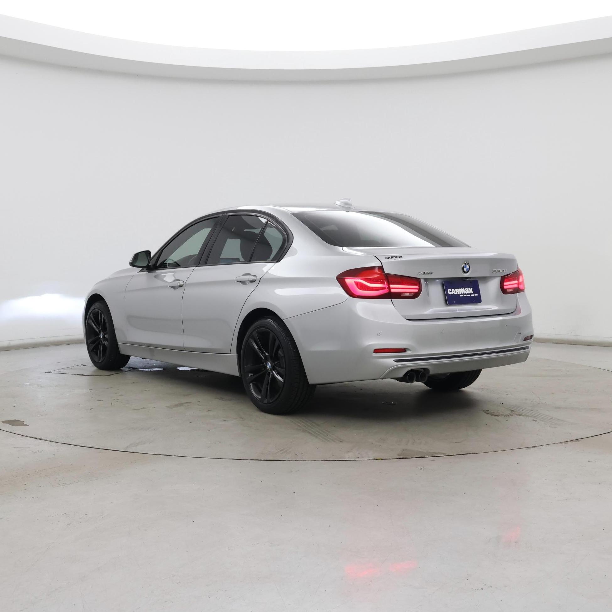 Thumbnail: 2018 BMW 3 Series - 2