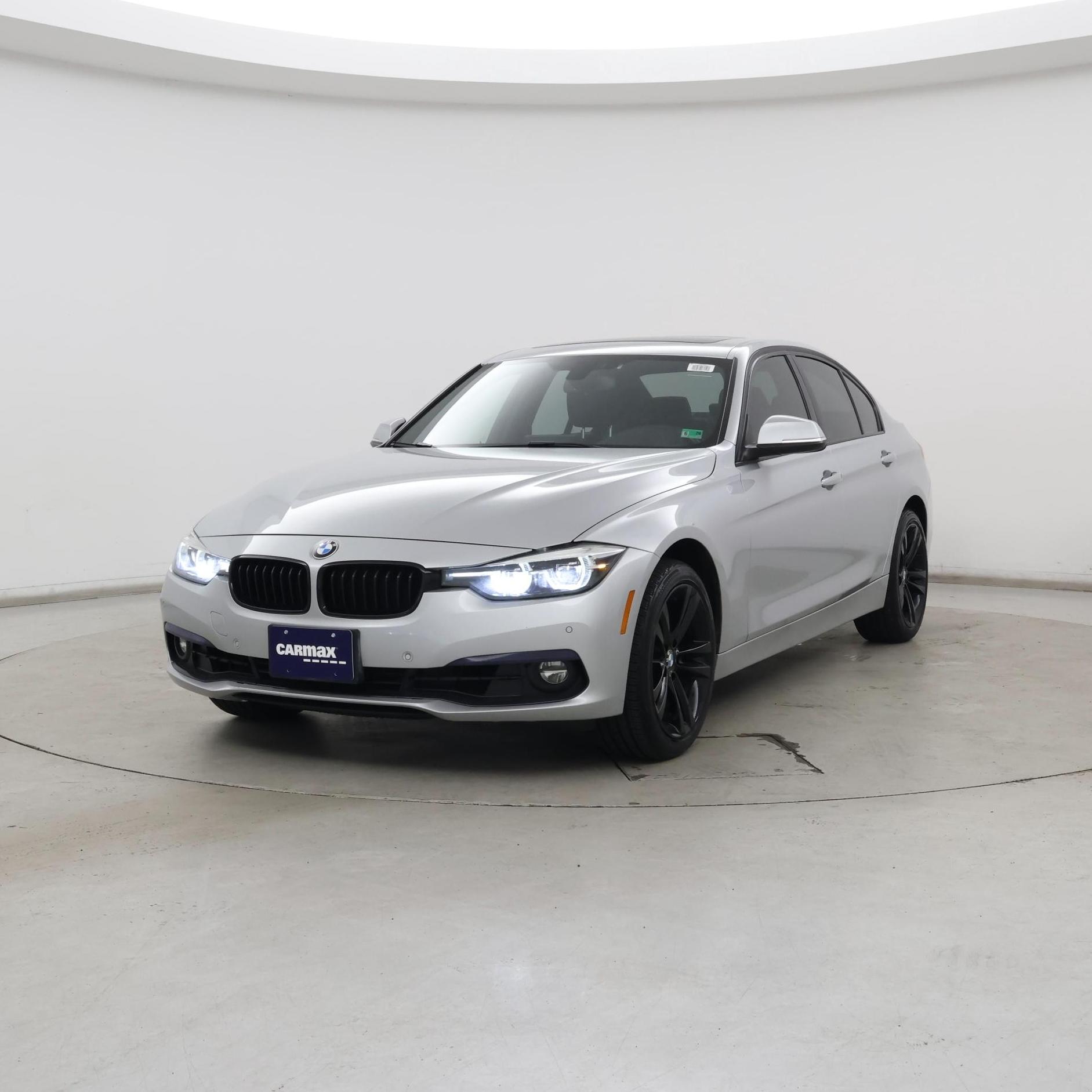 Thumbnail: 2018 BMW 3 Series - 4