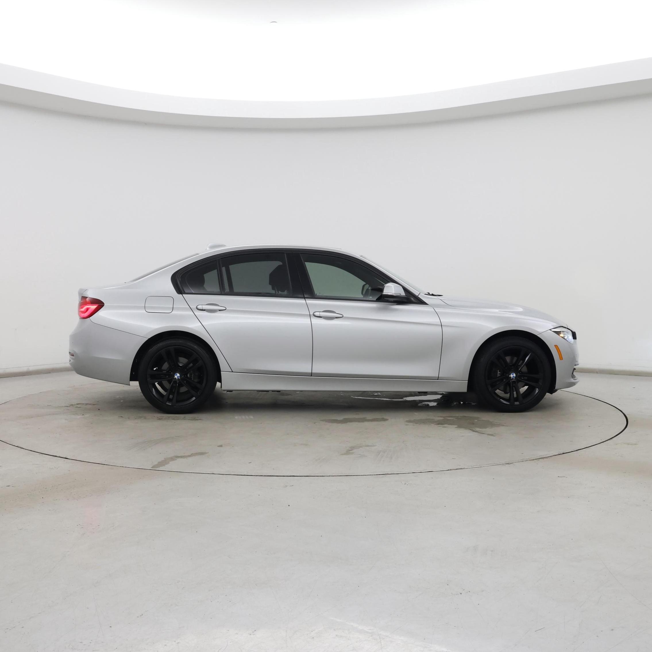 Thumbnail: 2018 BMW 3 Series - 7