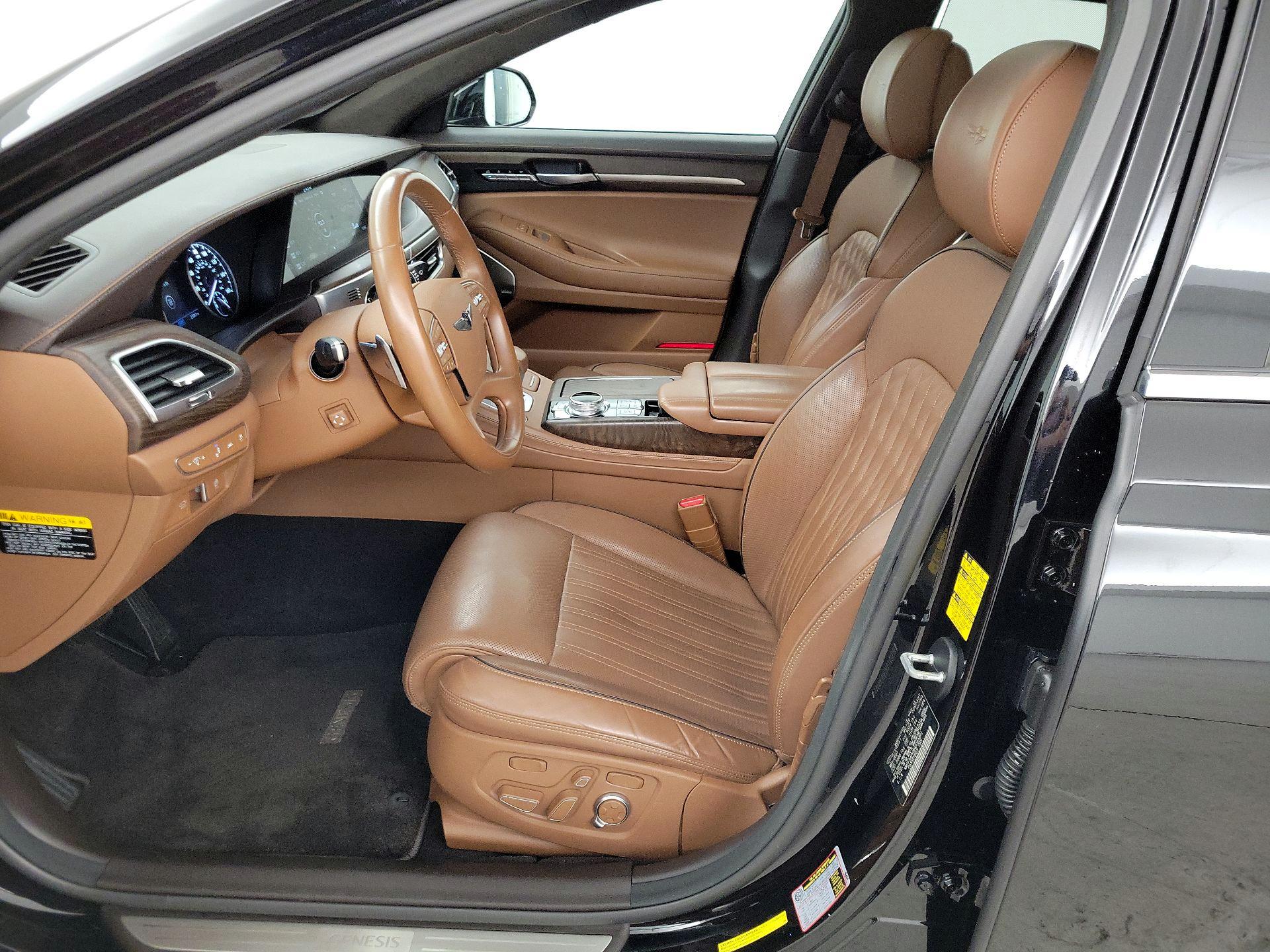 Thumbnail: 2022 Genesis G90 - 11
