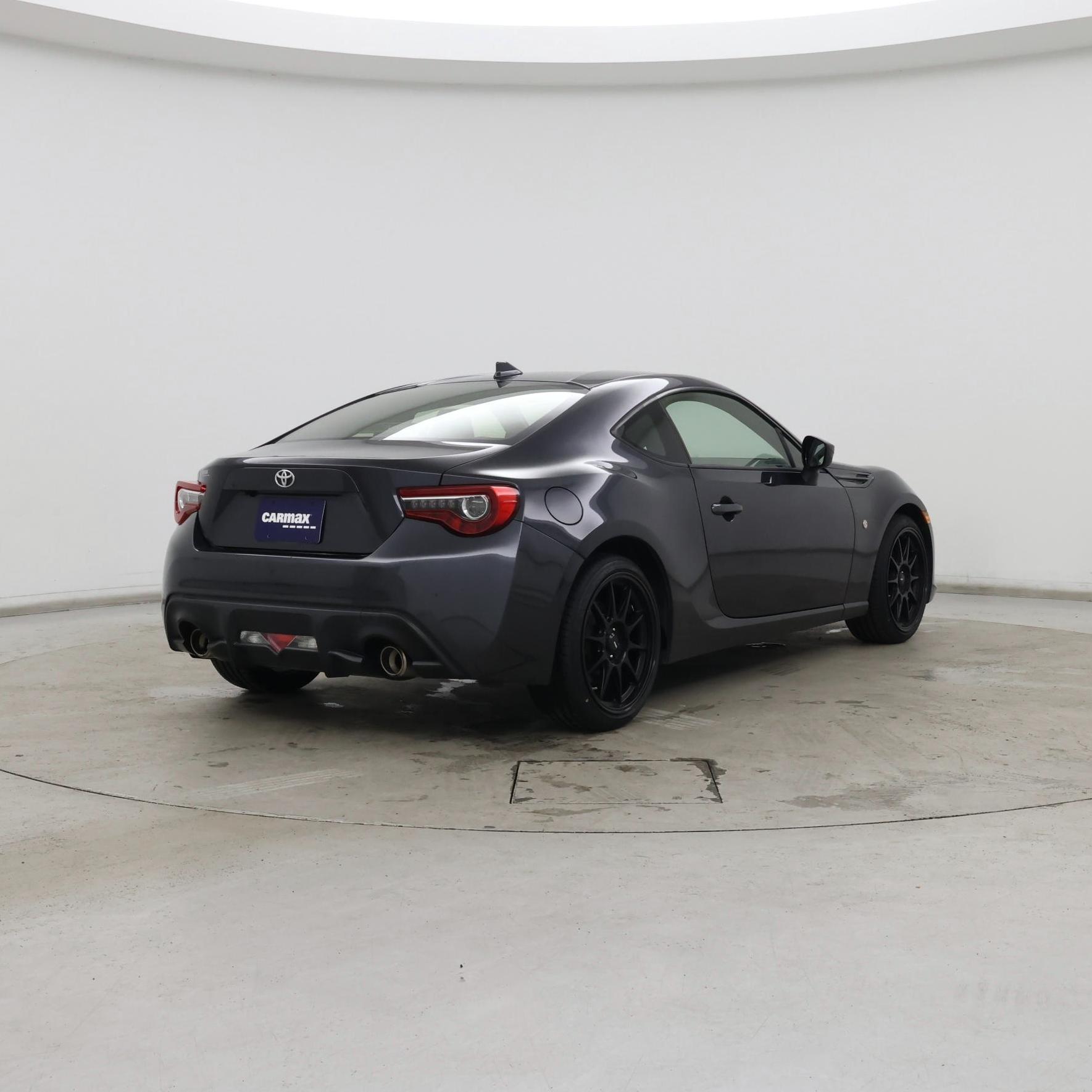 Thumbnail: 2017 Toyota 86 - 8