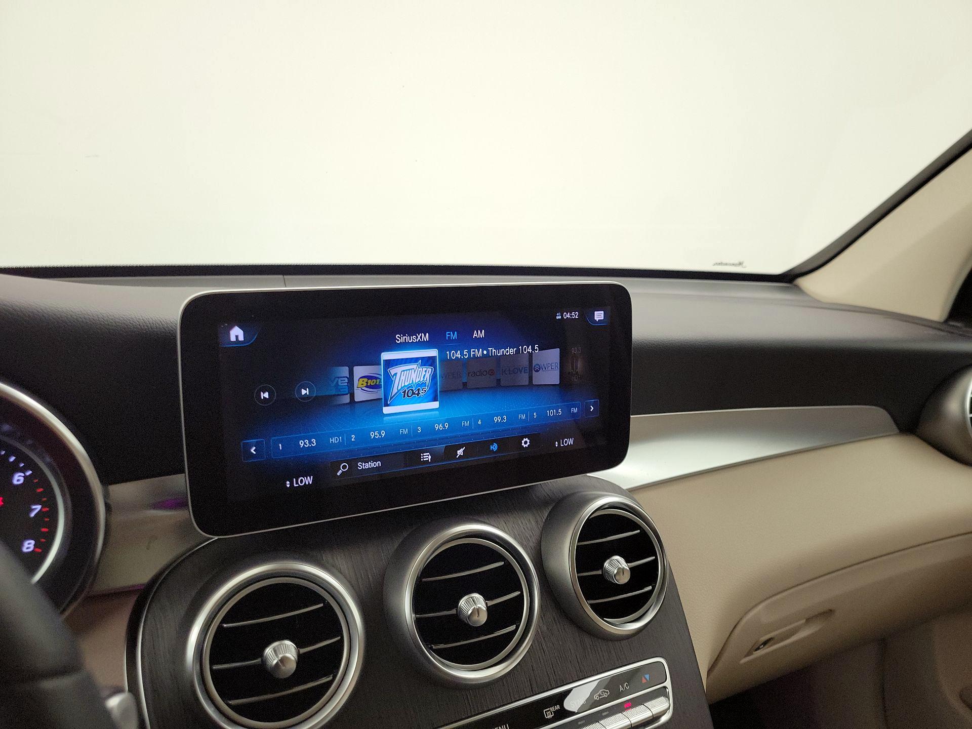 Thumbnail: 2020 Mercedes-Benz GLC - 16
