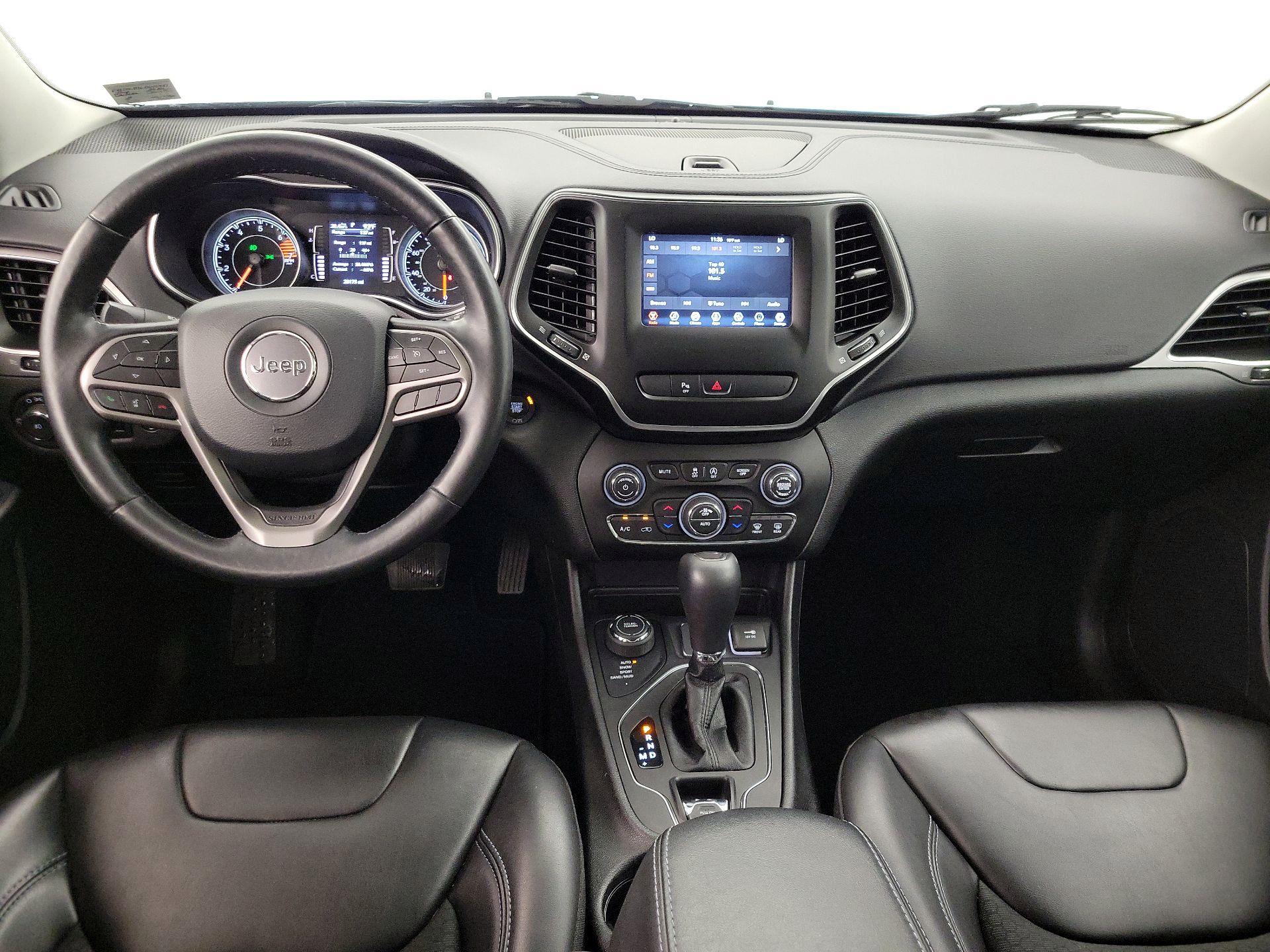 Thumbnail: 2020 Jeep Cherokee - 9