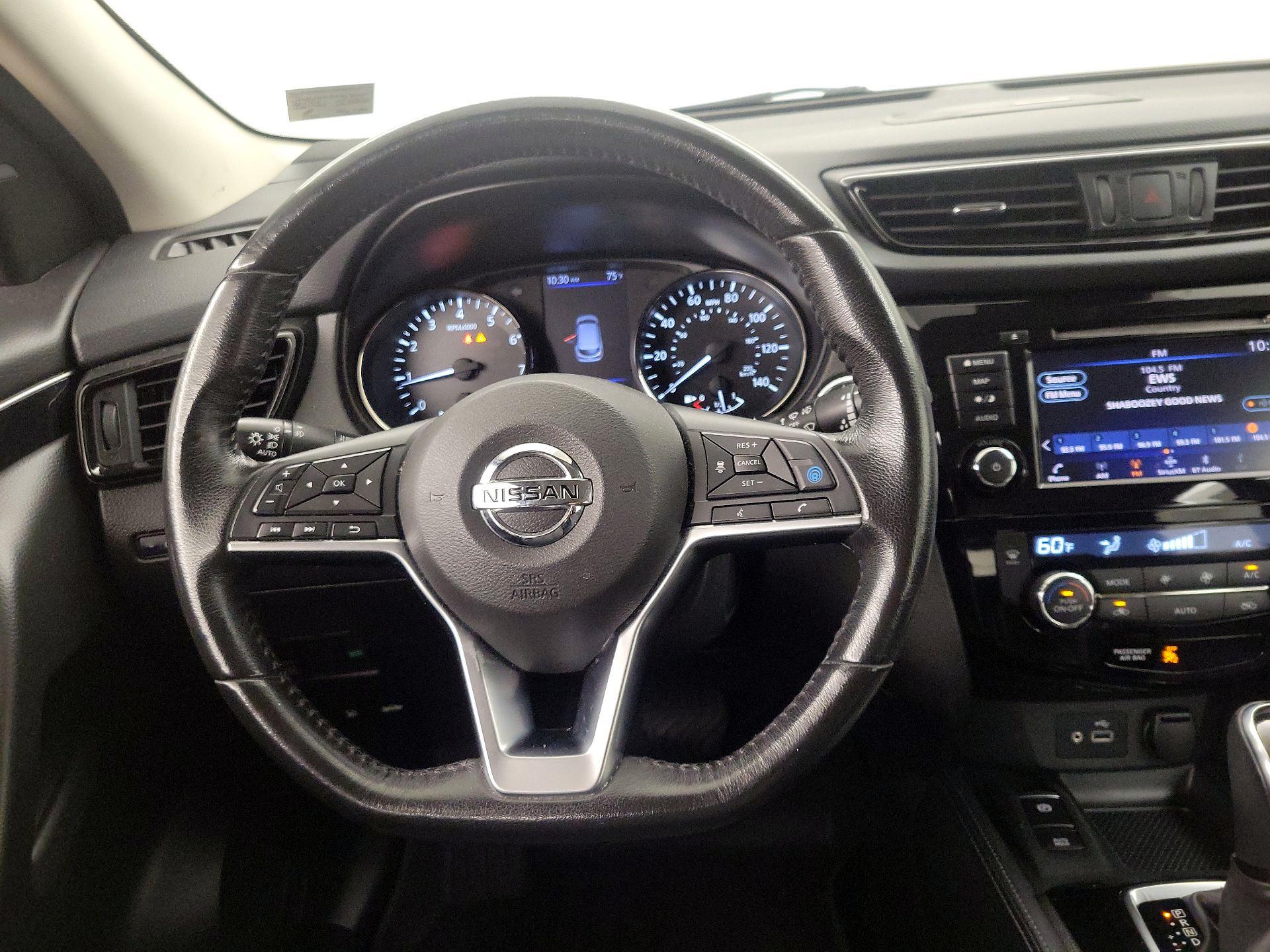 Thumbnail: 2019 Nissan Rogue Sport - 10
