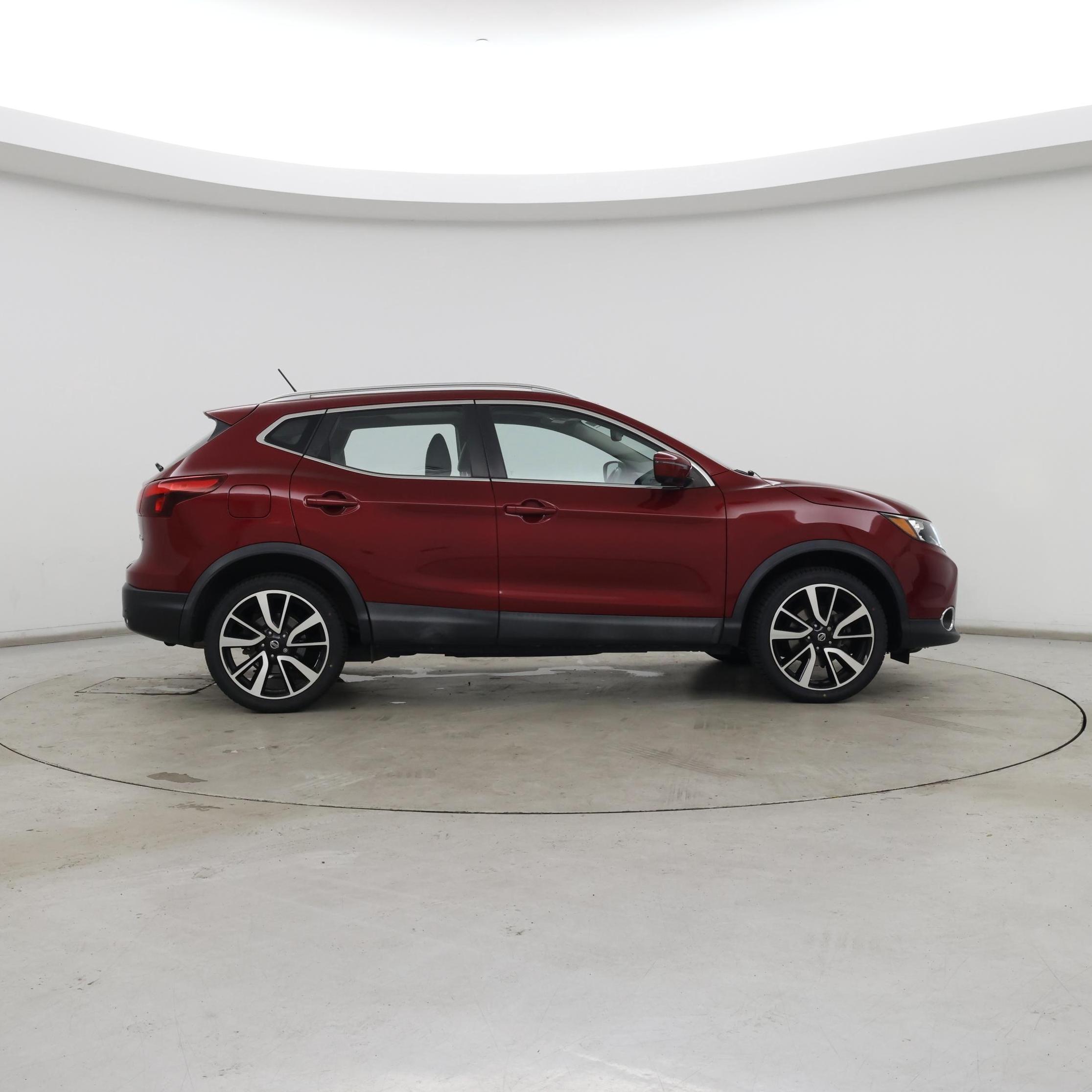 Thumbnail: 2019 Nissan Rogue Sport - 7