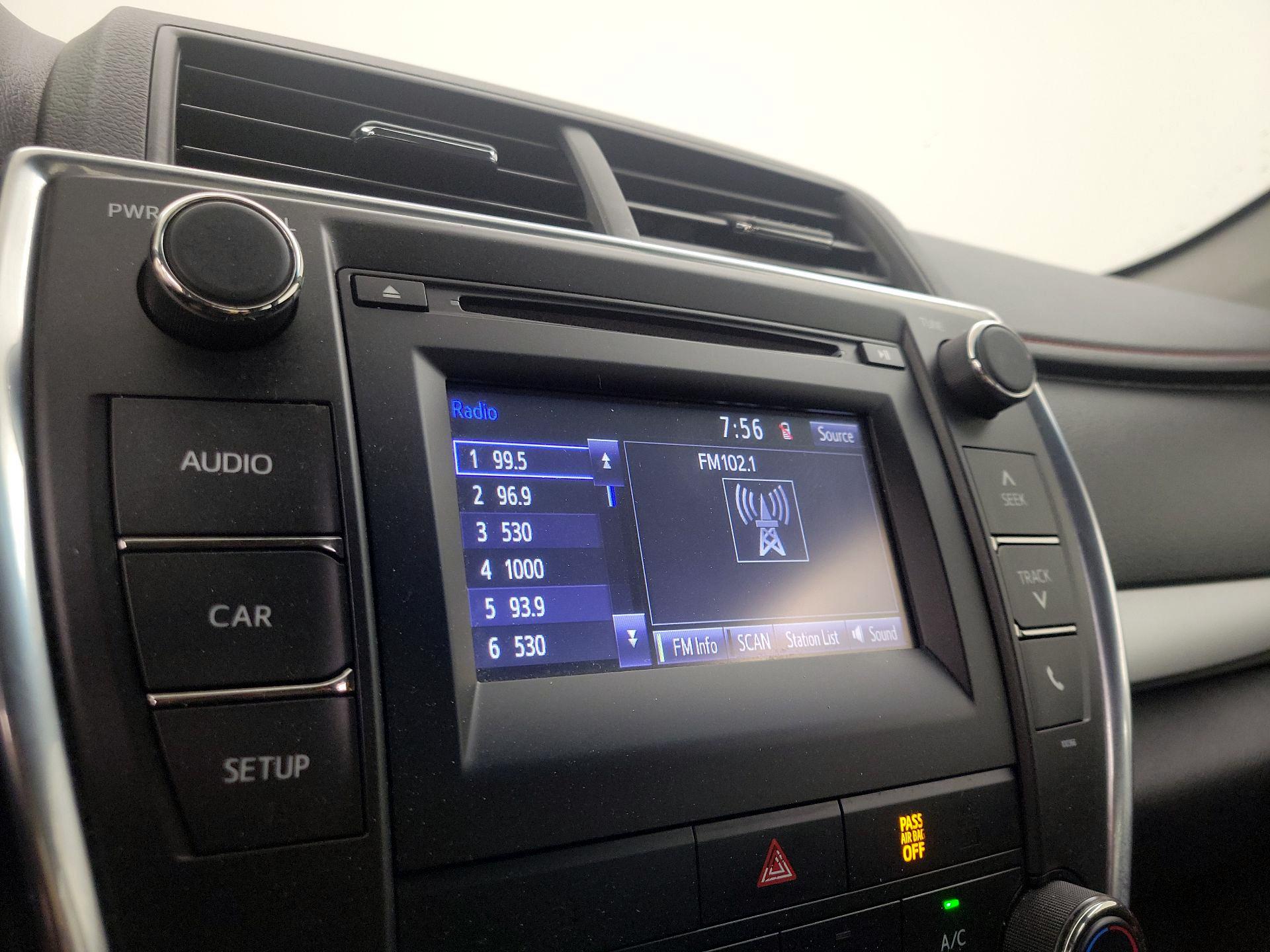 Thumbnail: 2015 Toyota Camry - 15