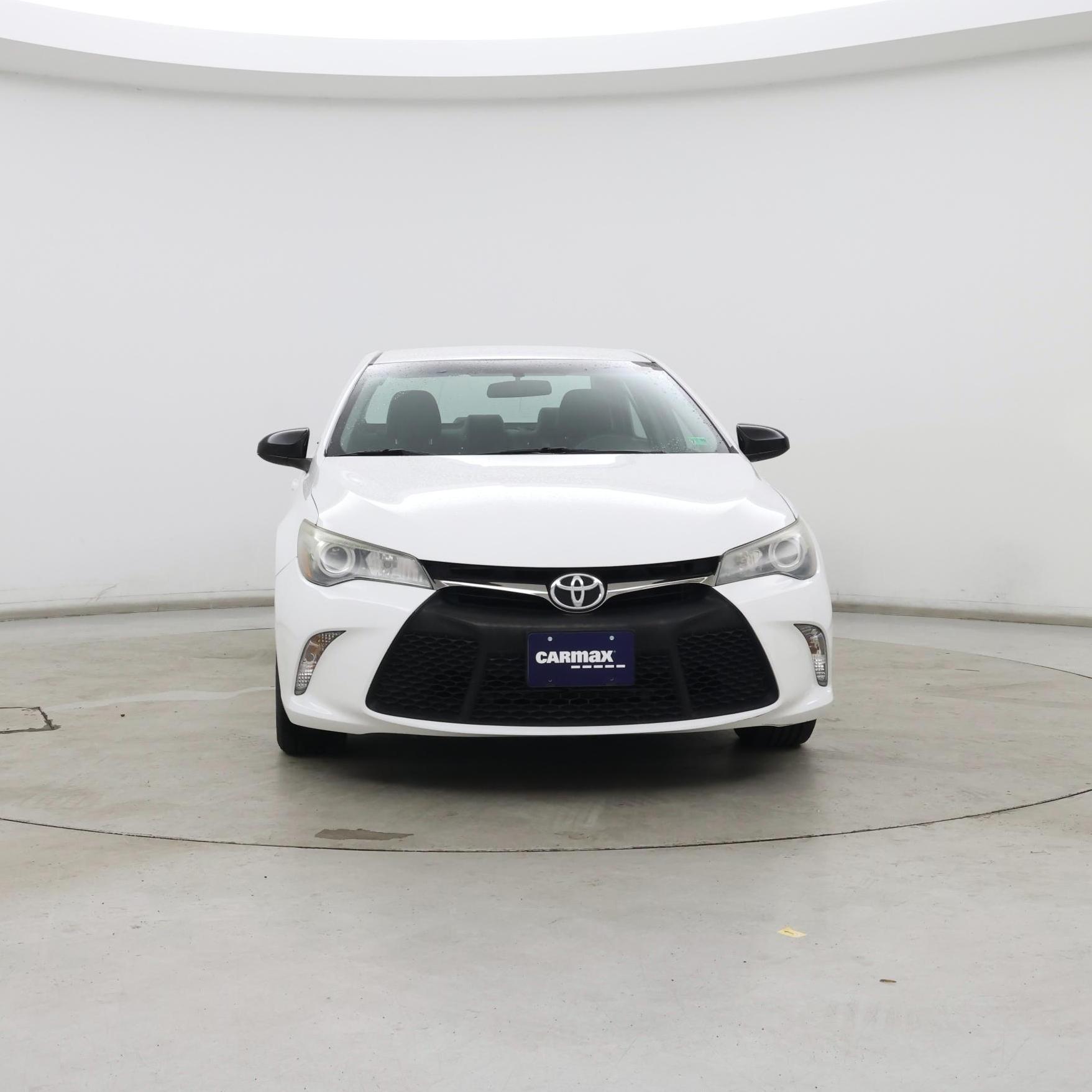 Thumbnail: 2015 Toyota Camry - 5