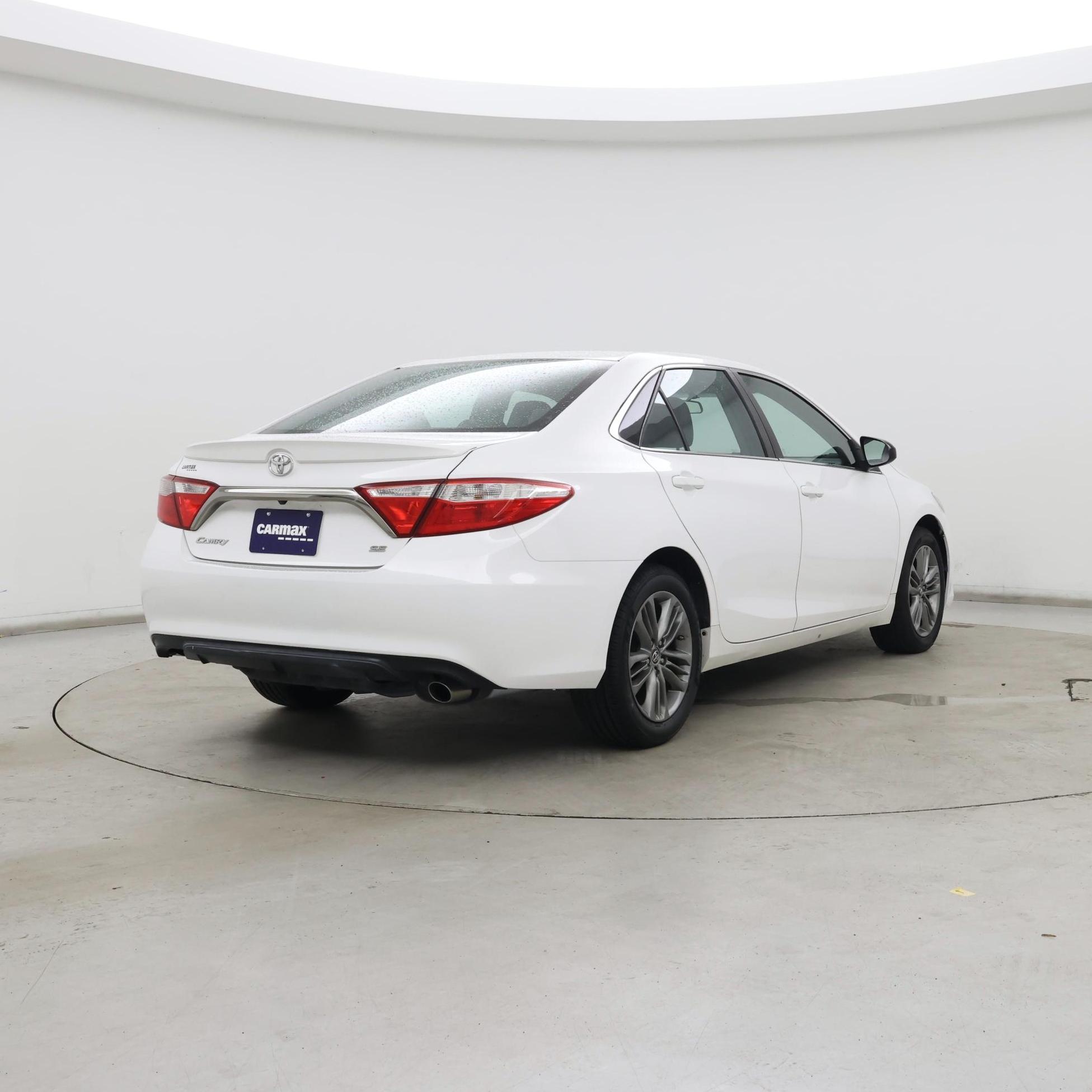 Thumbnail: 2015 Toyota Camry - 8