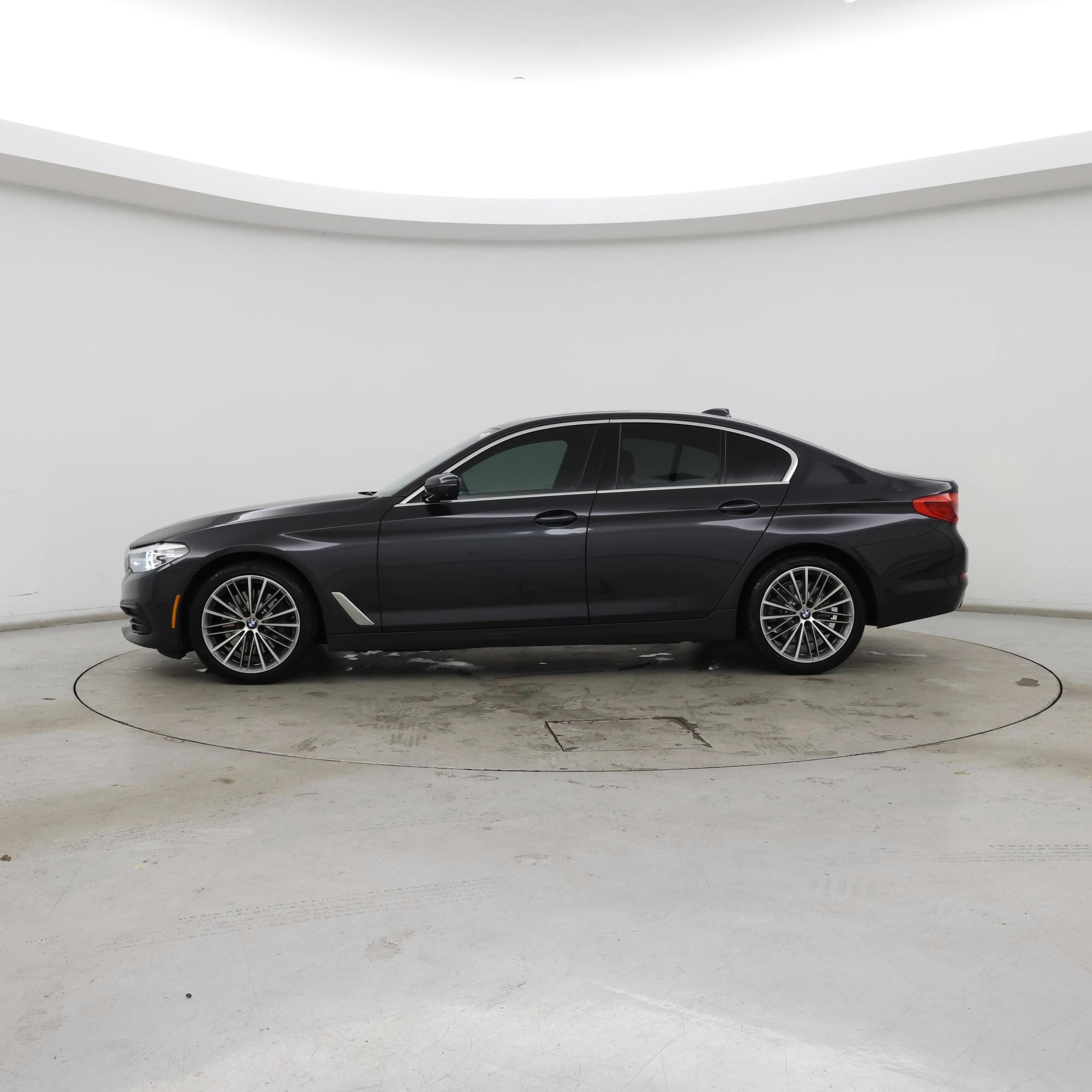 Thumbnail: 2019 BMW 5 Series - 3