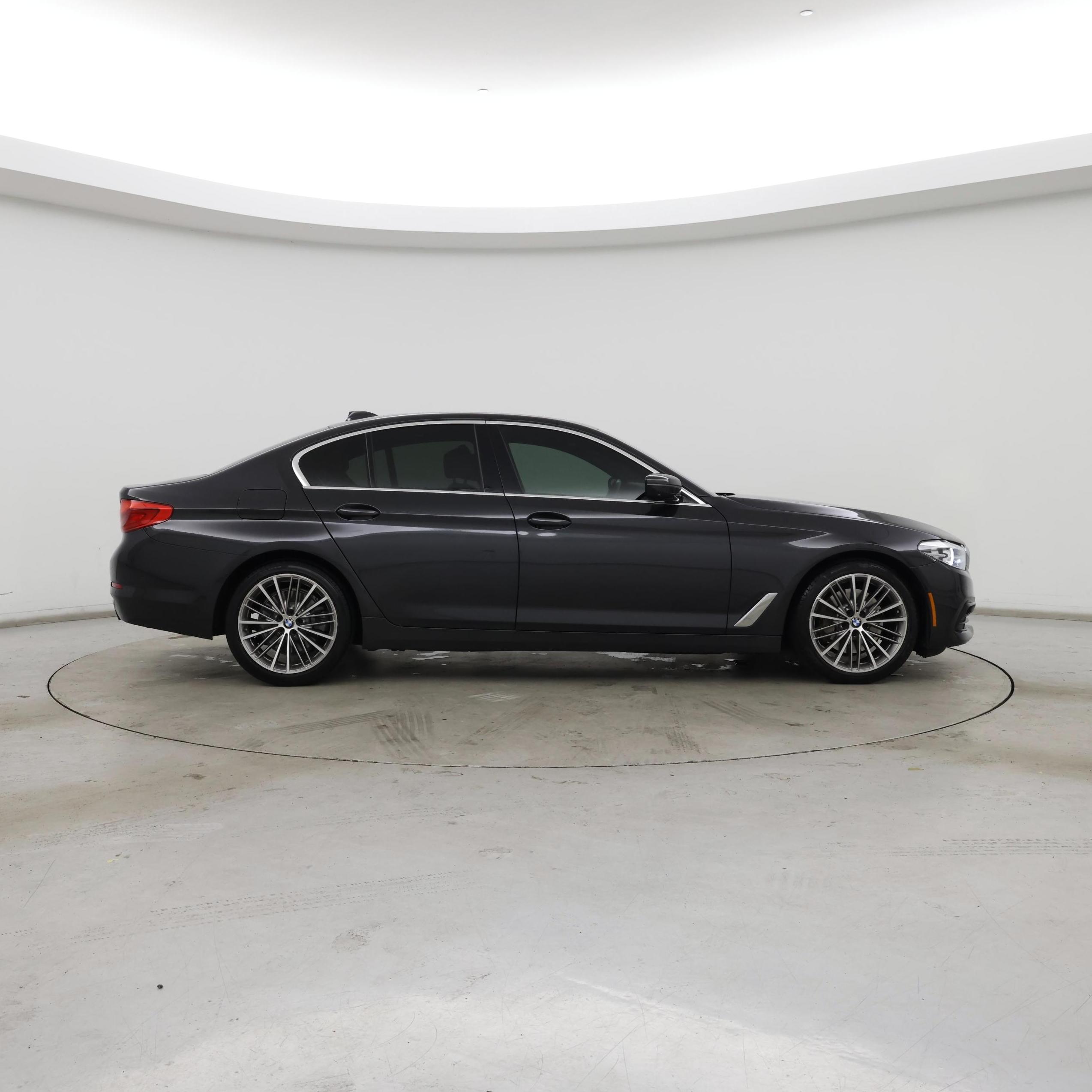 Thumbnail: 2019 BMW 5 Series - 7