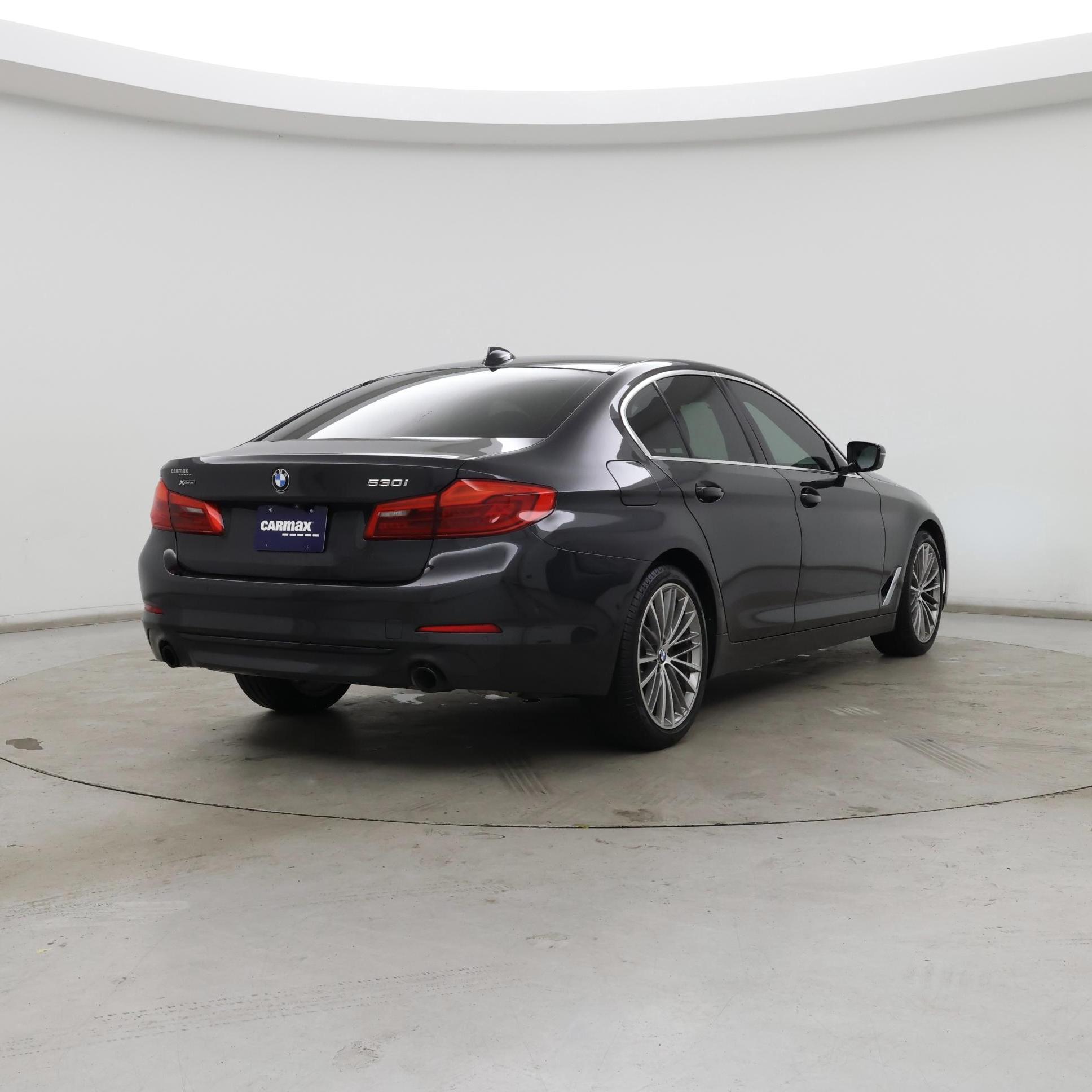 Thumbnail: 2019 BMW 5 Series - 8