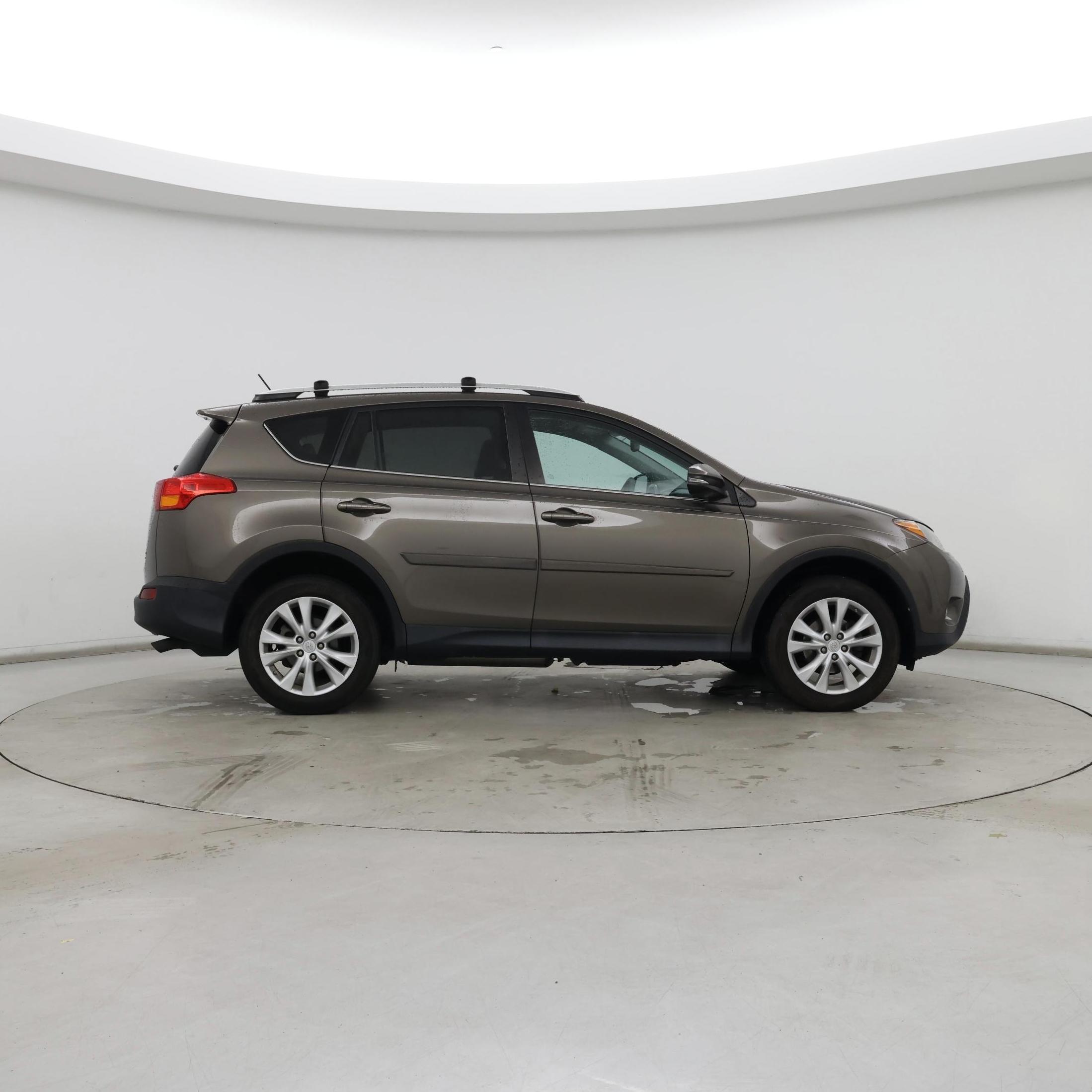 Thumbnail: 2015 Toyota RAV4 - 7
