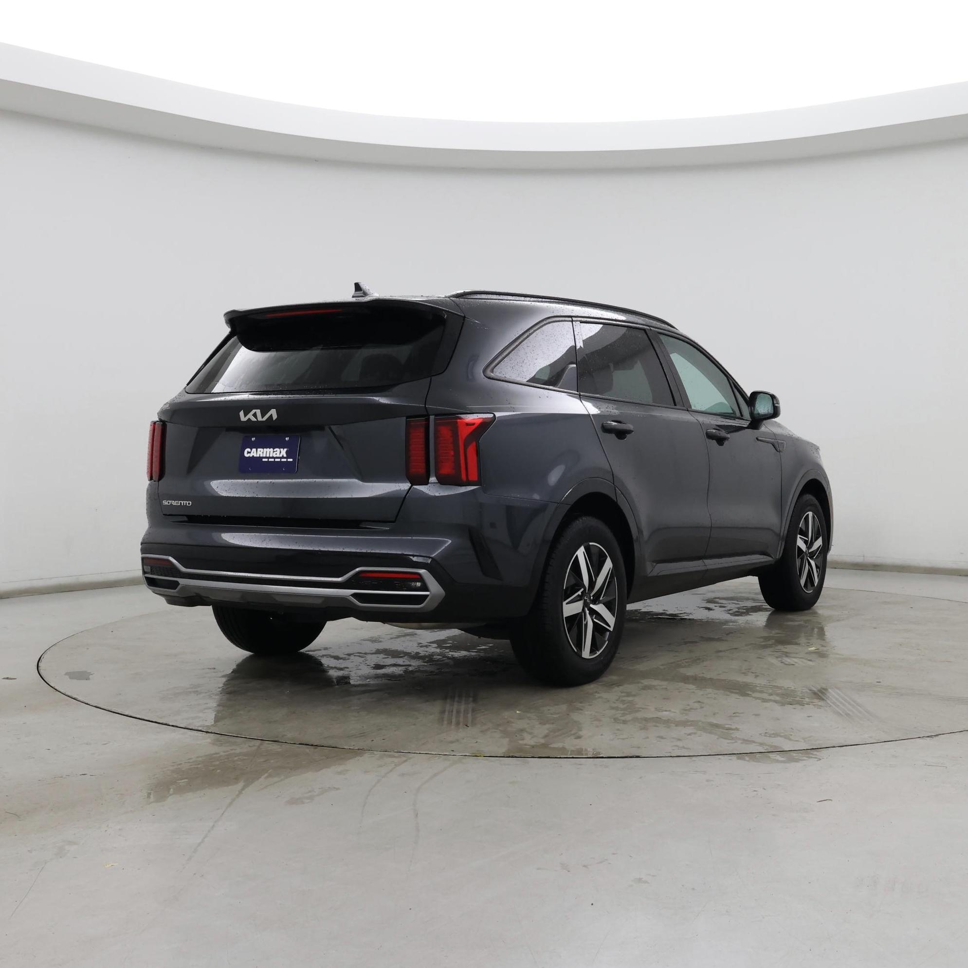 Thumbnail: 2023 Kia Sorento - 8