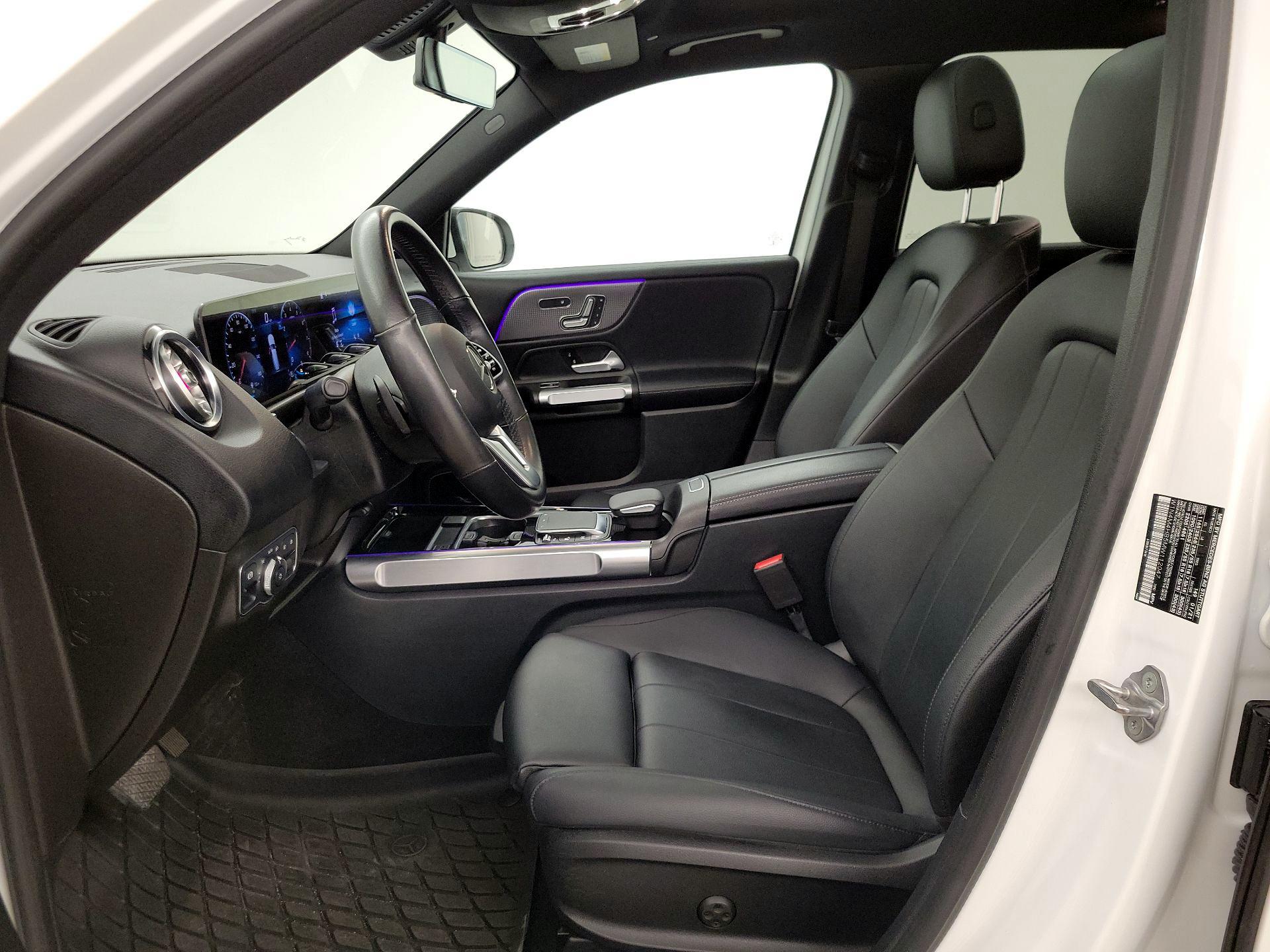 Thumbnail: 2021 Mercedes-Benz GLB - 11