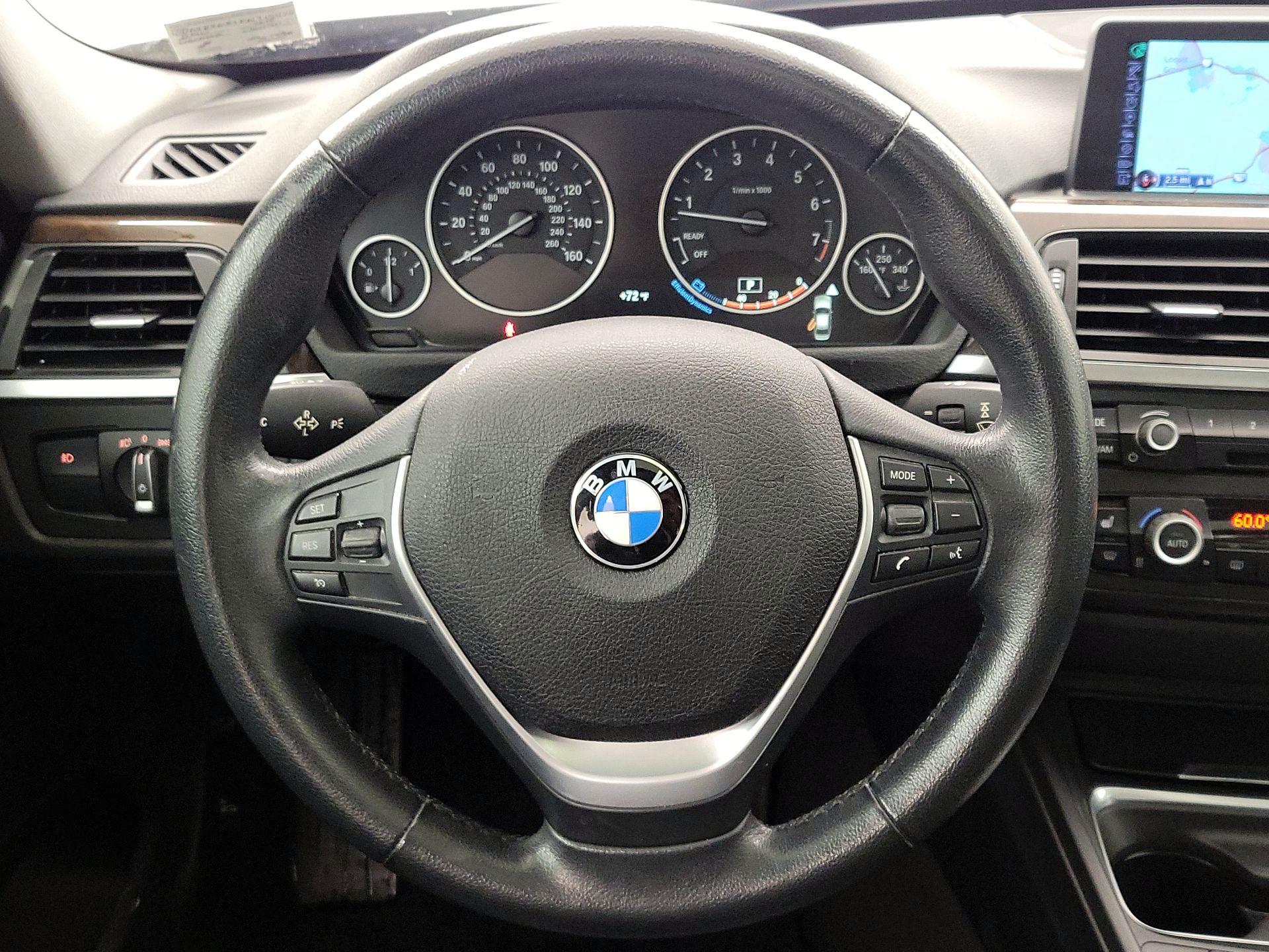 Thumbnail: 2015 BMW 3 Series - 10