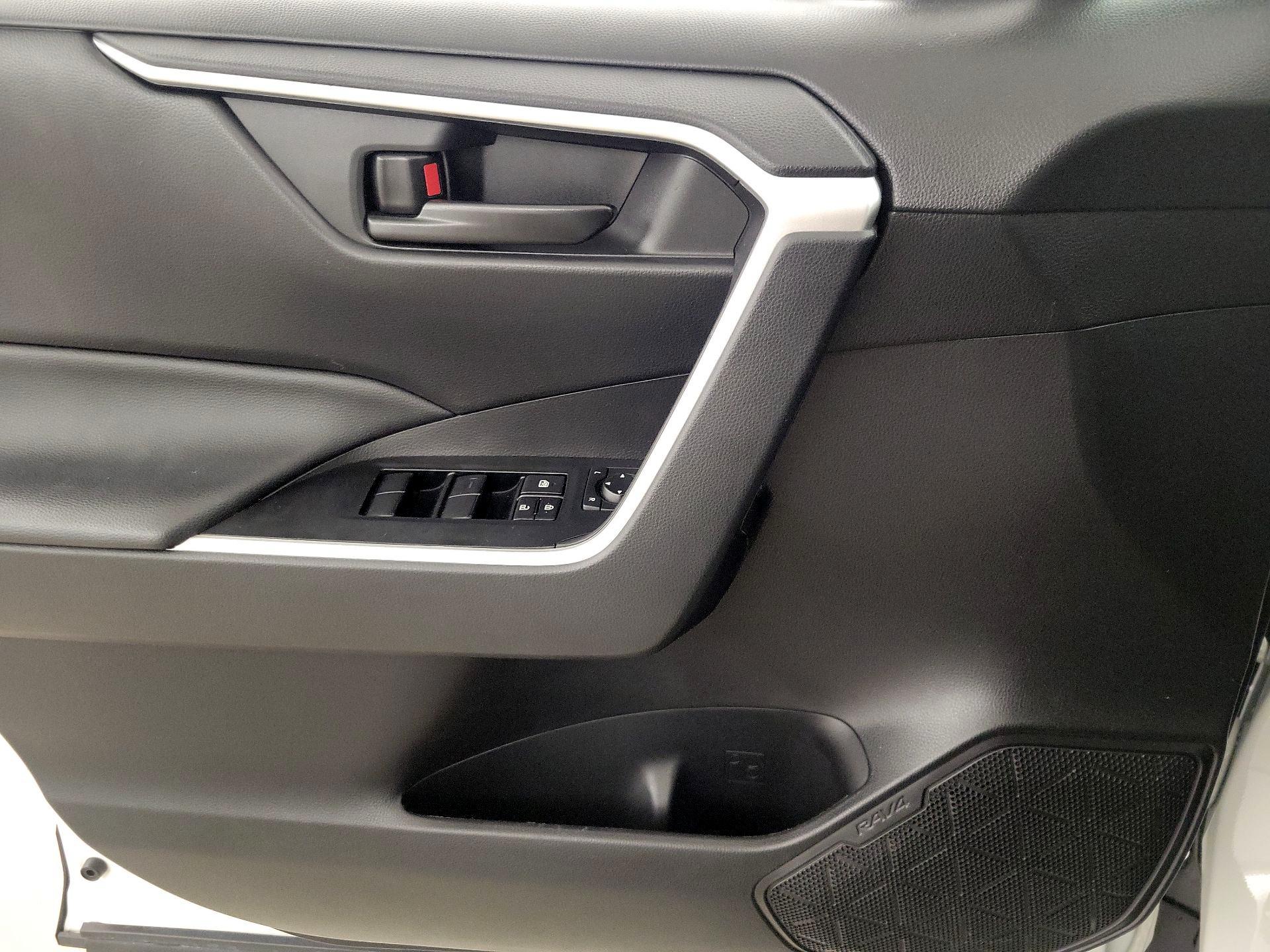Thumbnail: 2023 Toyota RAV4 - 12