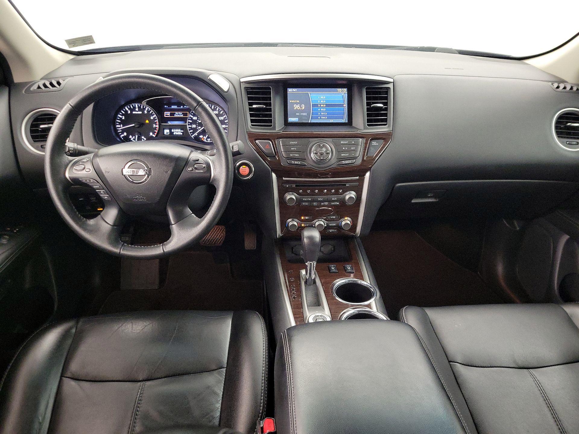 Thumbnail: 2015 Nissan Pathfinder - 9