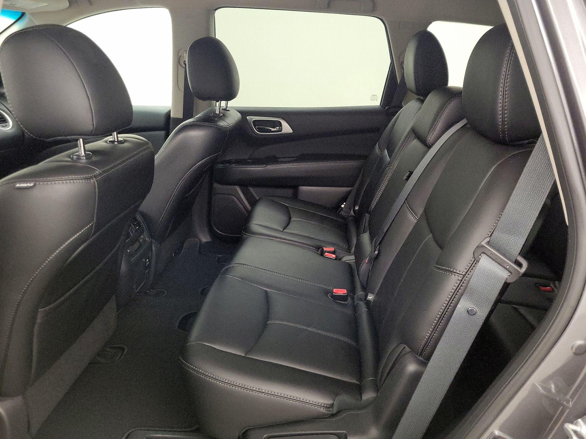 Thumbnail: 2015 Nissan Pathfinder - 19