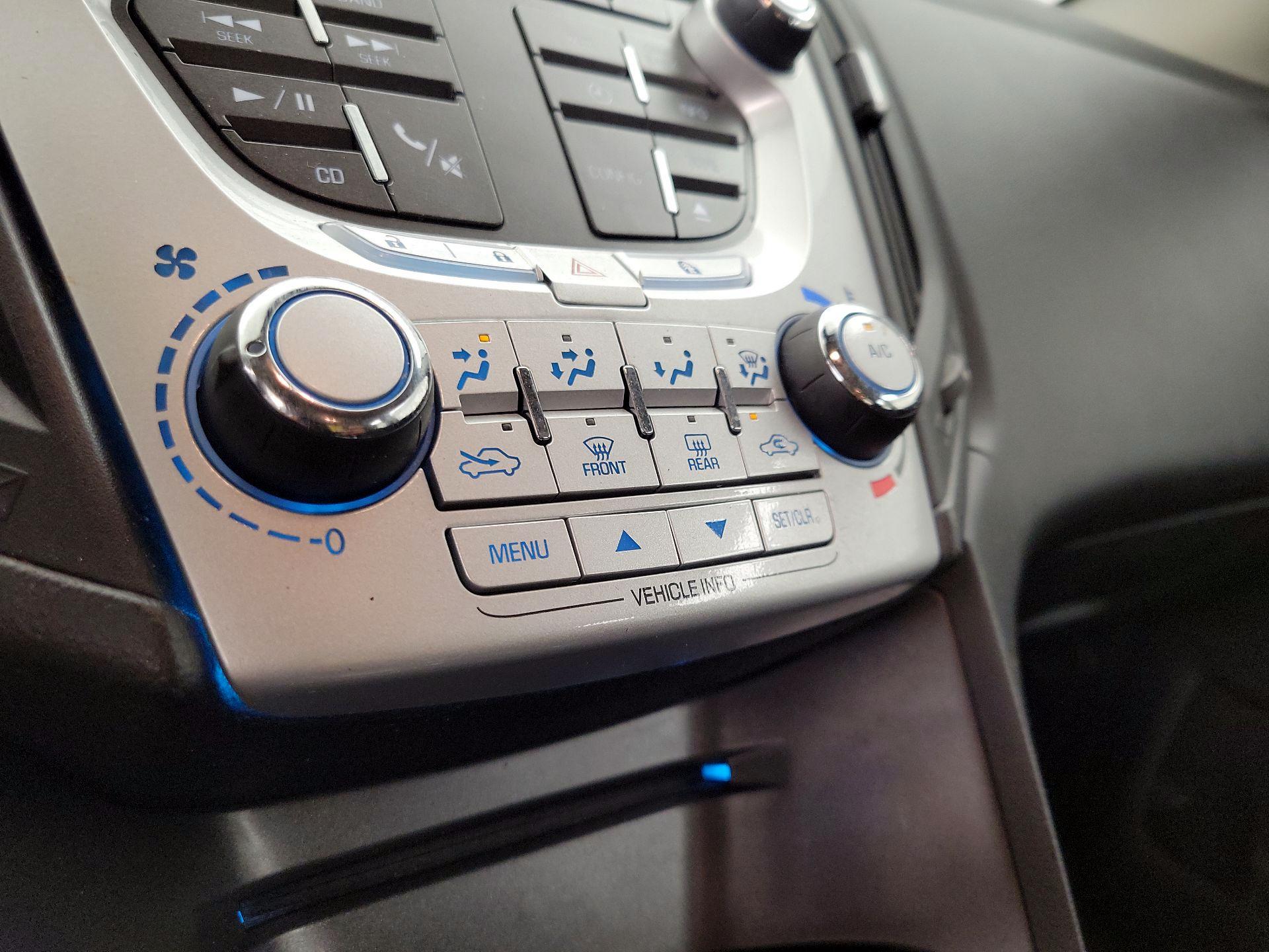 Thumbnail: 2014 Chevrolet Equinox - 14