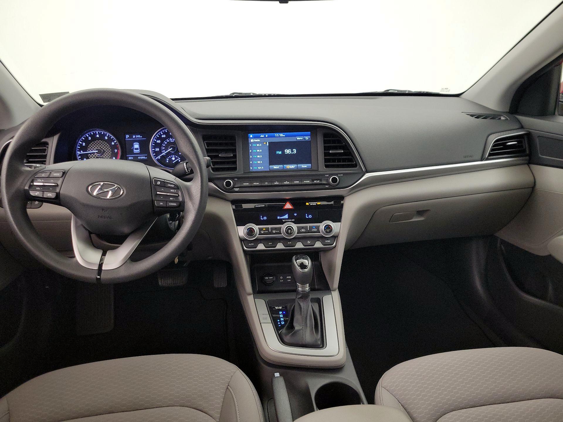 Thumbnail: 2020 Hyundai Elantra - 9