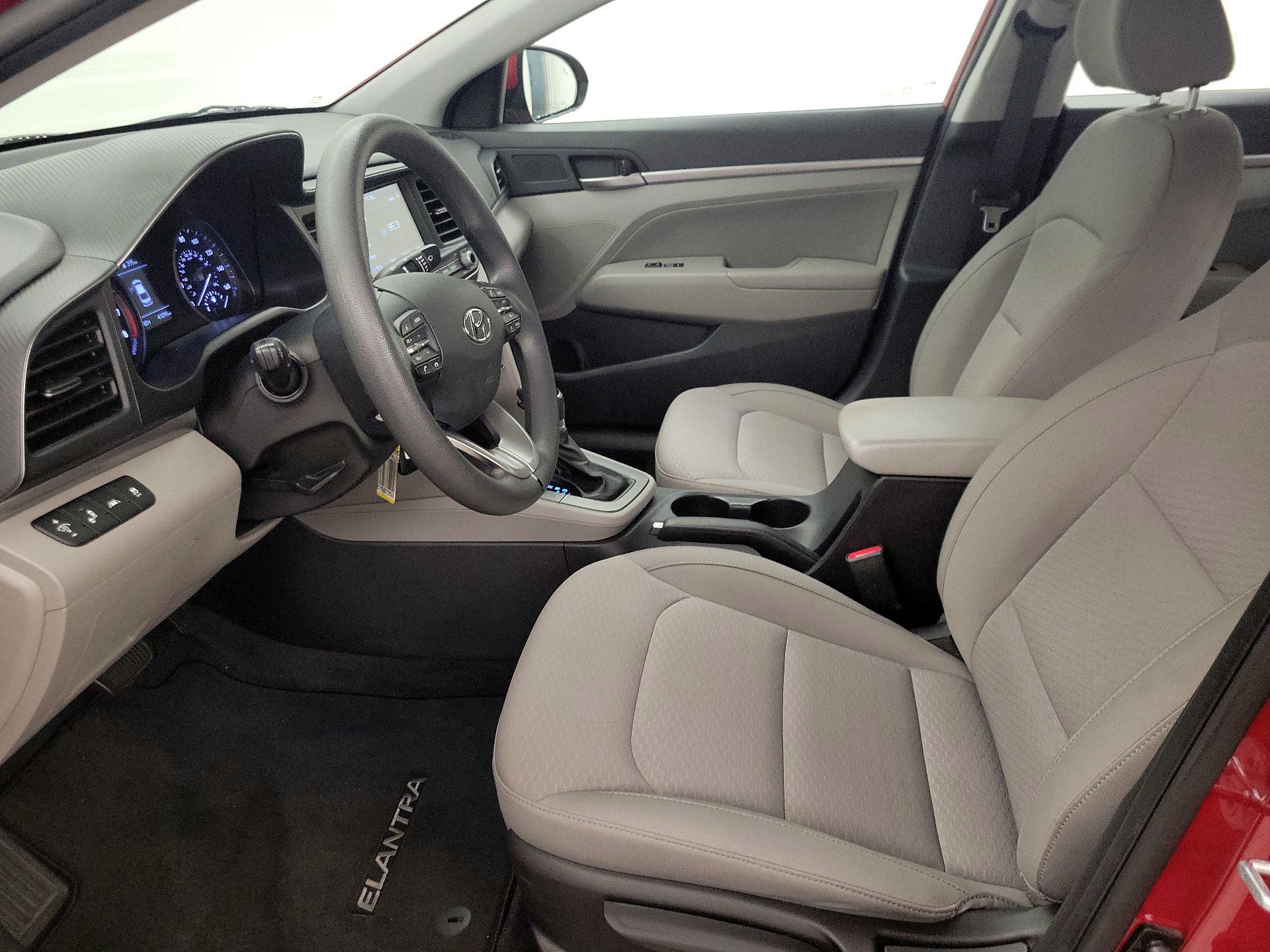 Thumbnail: 2020 Hyundai Elantra - 11