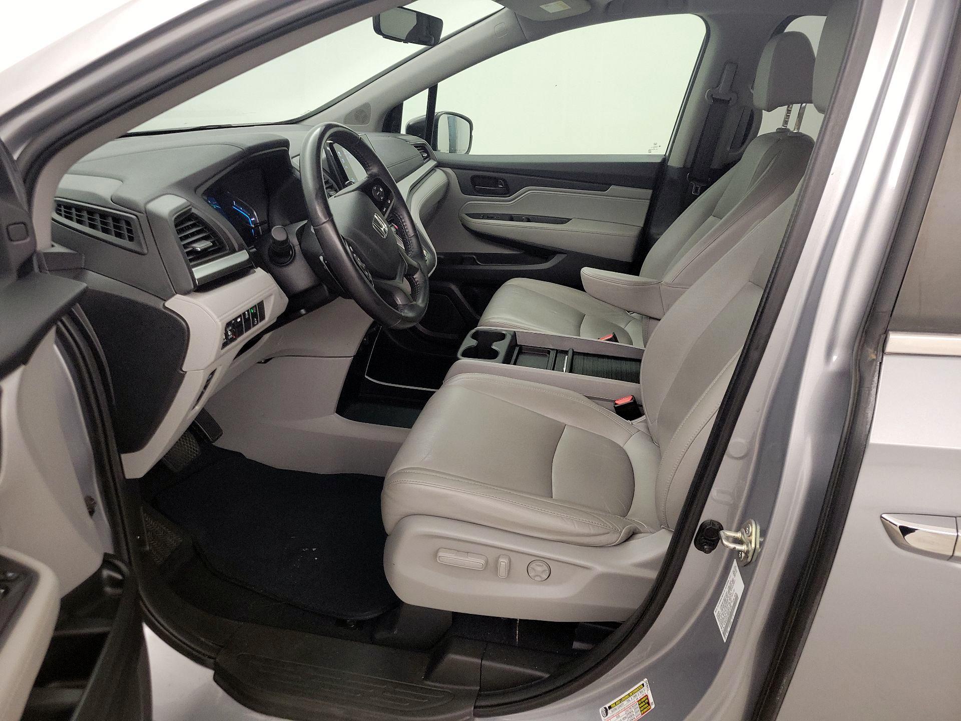 Thumbnail: 2019 Honda Odyssey - 11