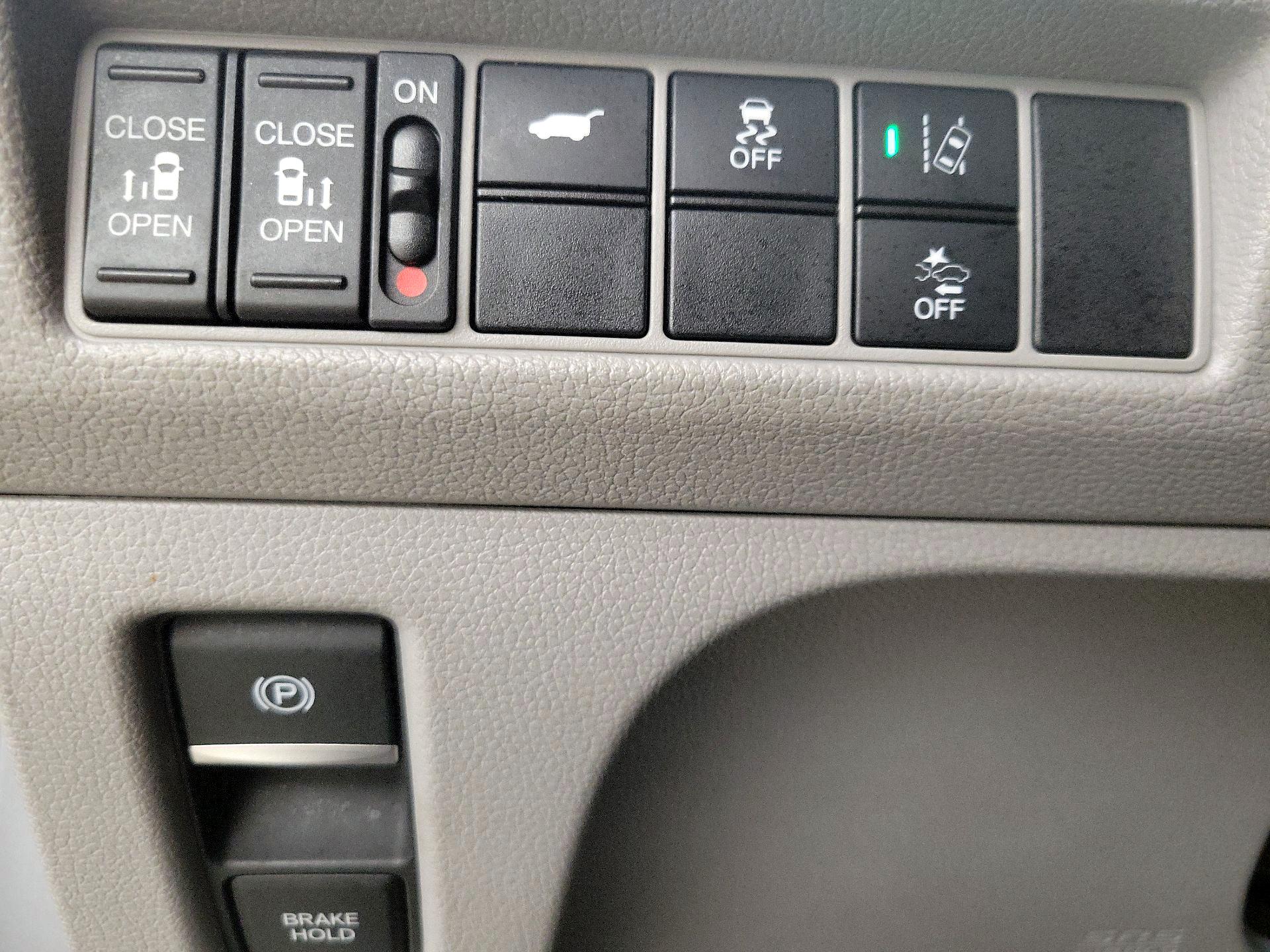 Thumbnail: 2019 Honda Odyssey - 13