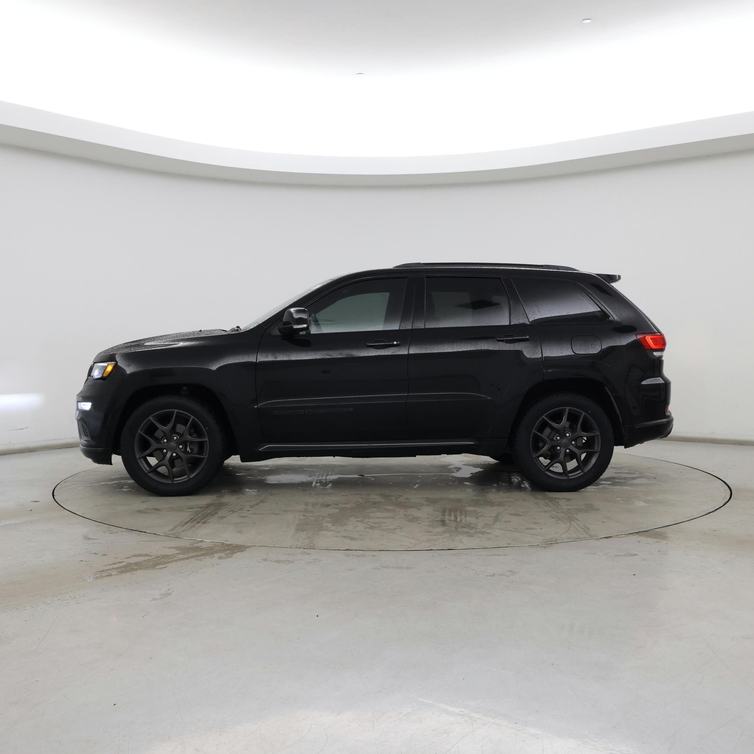 Thumbnail: 2019 Jeep Grand Cherokee - 3