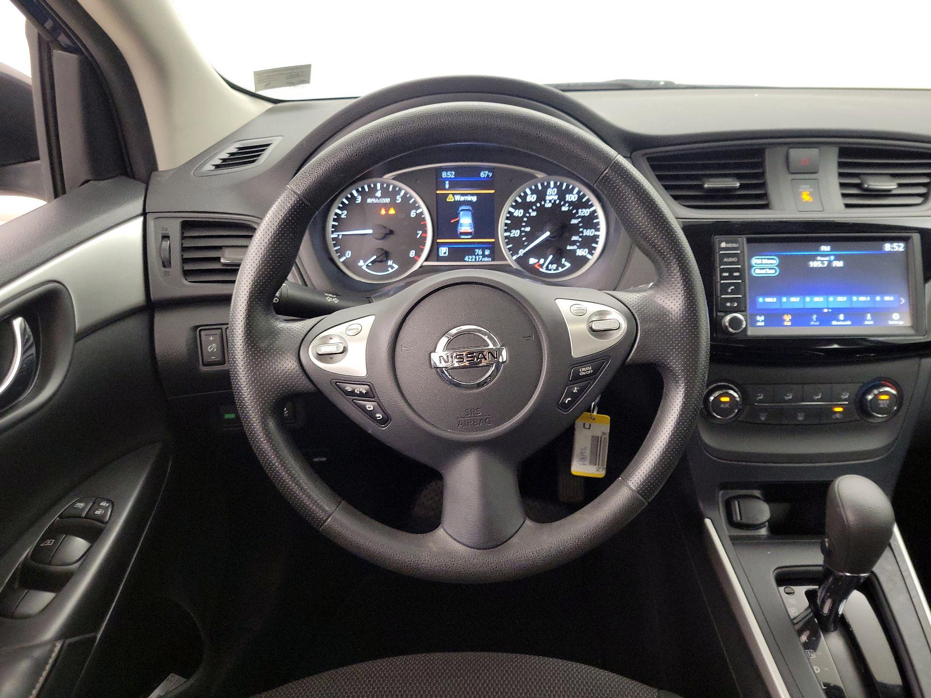 Thumbnail: 2019 Nissan Sentra - 10