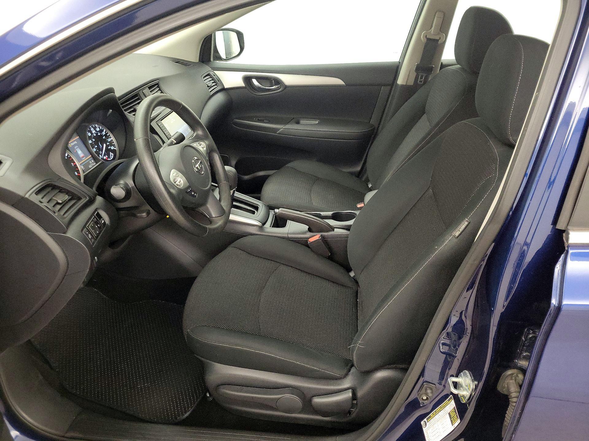 Thumbnail: 2019 Nissan Sentra - 11