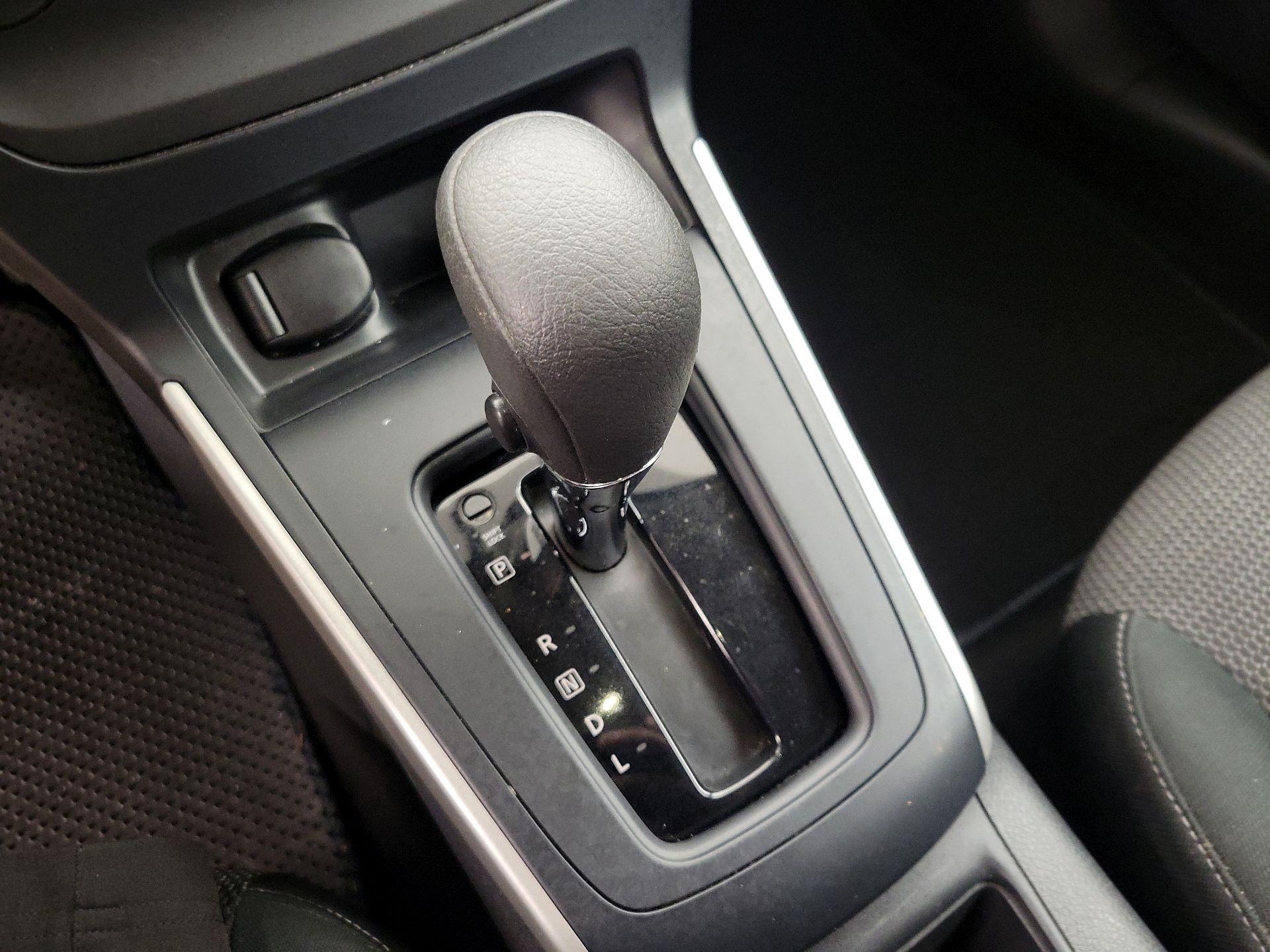 Thumbnail: 2019 Nissan Sentra - 17