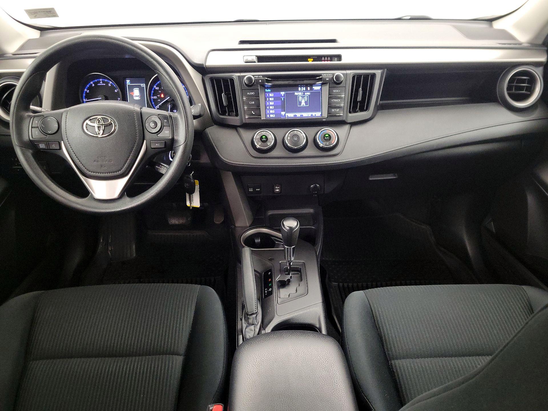 Thumbnail: 2018 Toyota RAV4 - 9