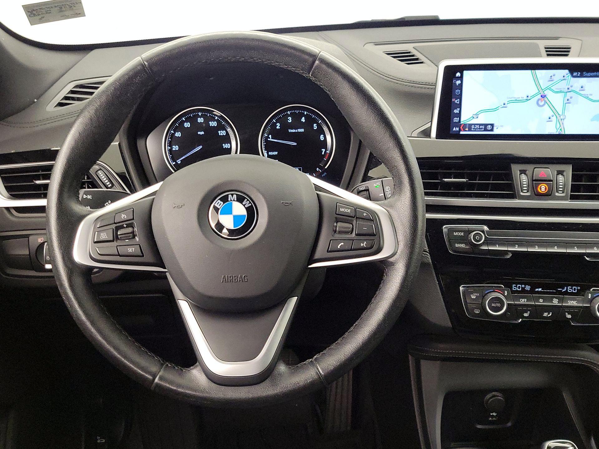 Thumbnail: 2021 BMW X1 - 10