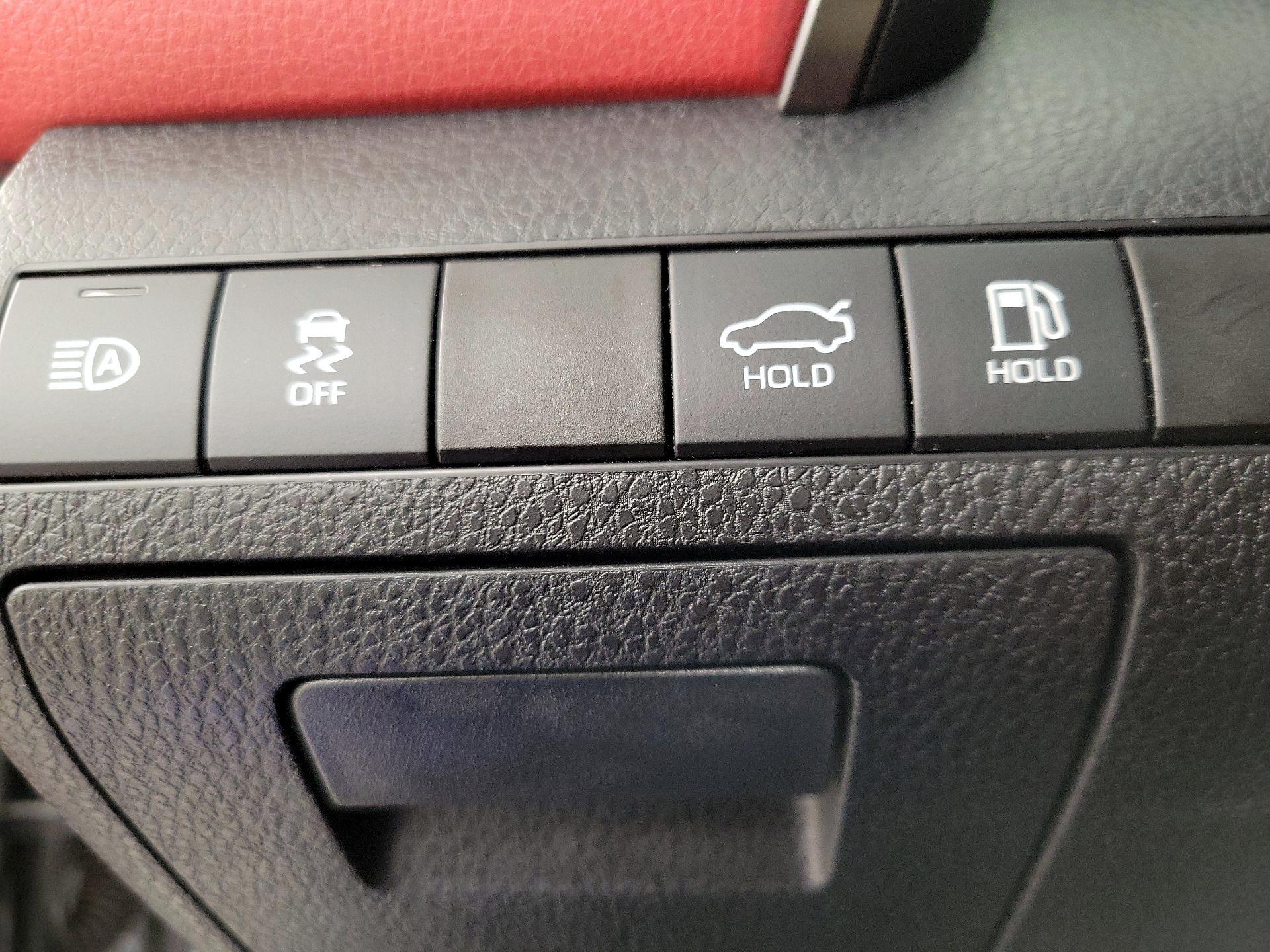Thumbnail: 2019 Toyota Camry - 13