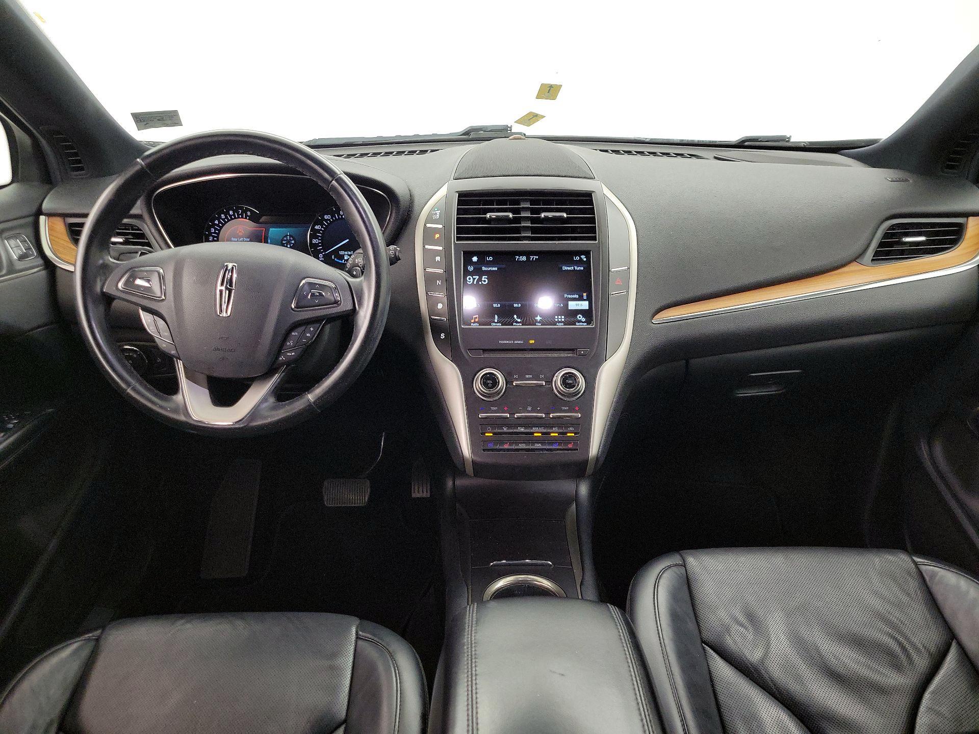 Thumbnail: 2016 Lincoln MKC - 9