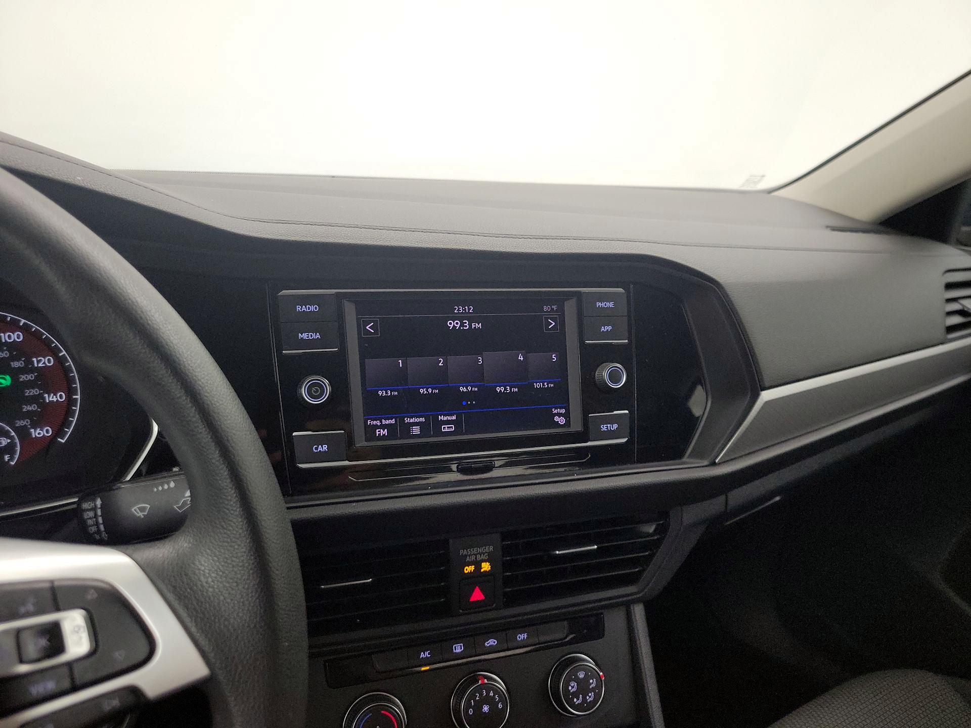 Thumbnail: 2019 Volkswagen Jetta - 15