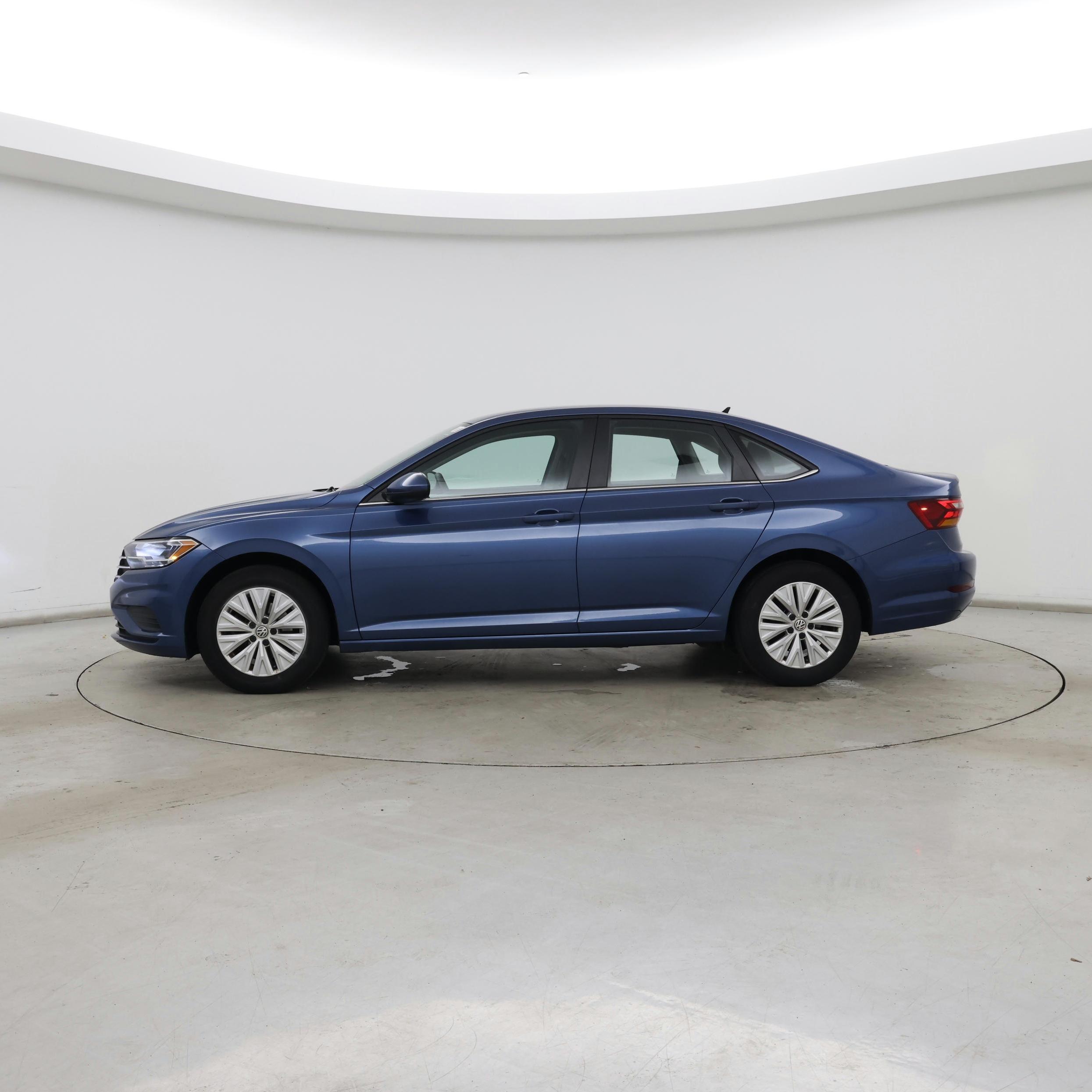 Thumbnail: 2019 Volkswagen Jetta - 3
