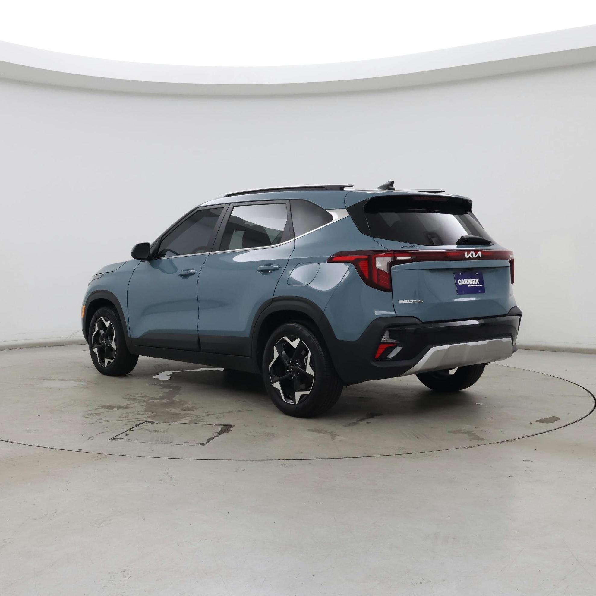 Thumbnail: 2024 Kia Seltos - 2