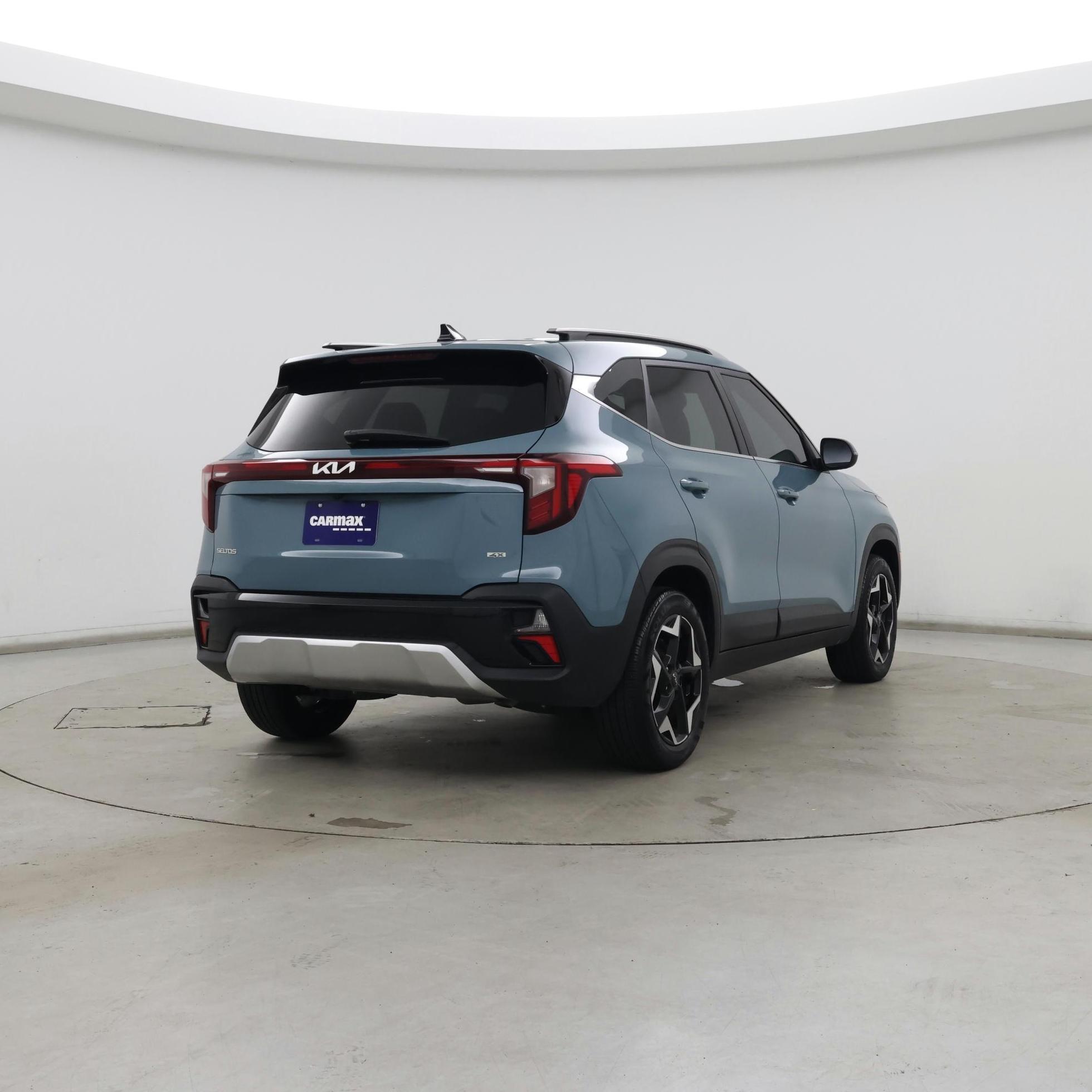 Thumbnail: 2024 Kia Seltos - 8